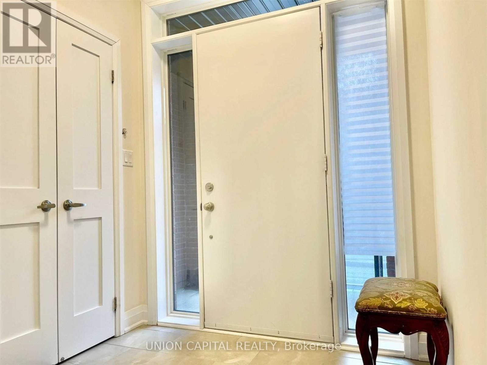 44 Causland Lane, Richmond Hill, Ontario  L4S 0G5 - Photo 3 - N12525374