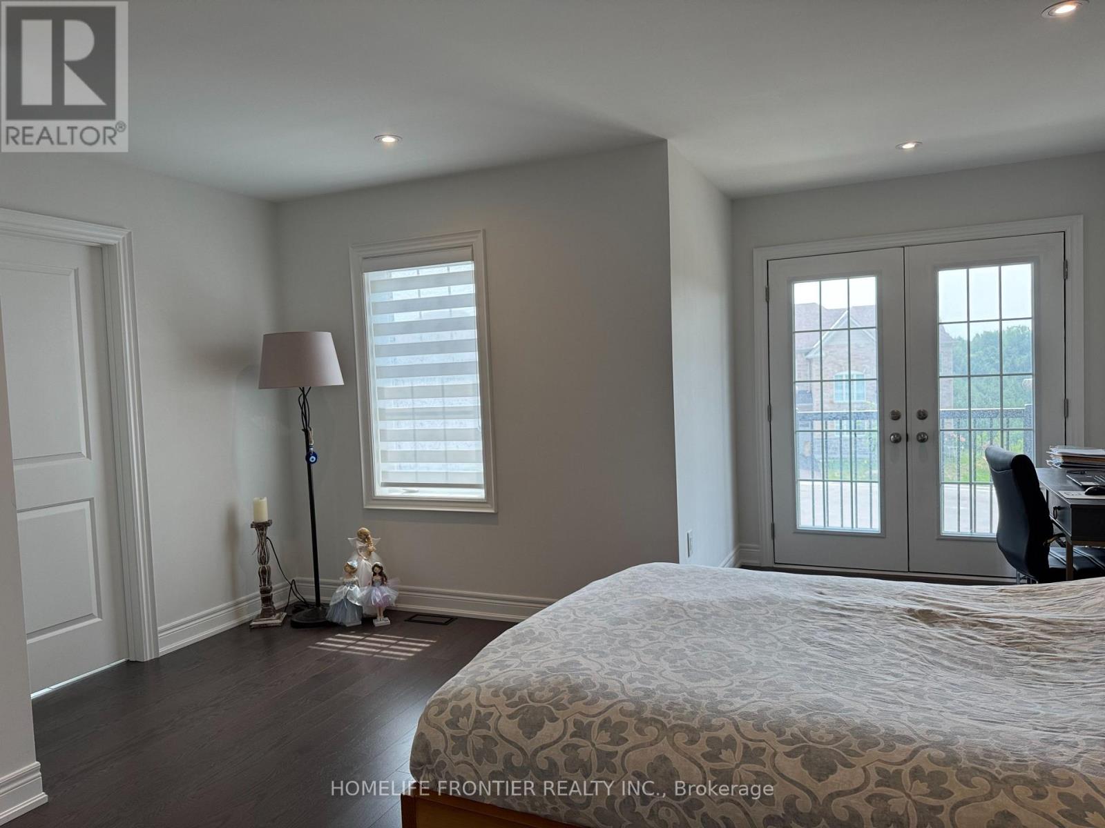 296 Ben Sinclair Avenue, East Gwillimbury, Ontario  L9N 0Z1 - Photo 33 - N12525356