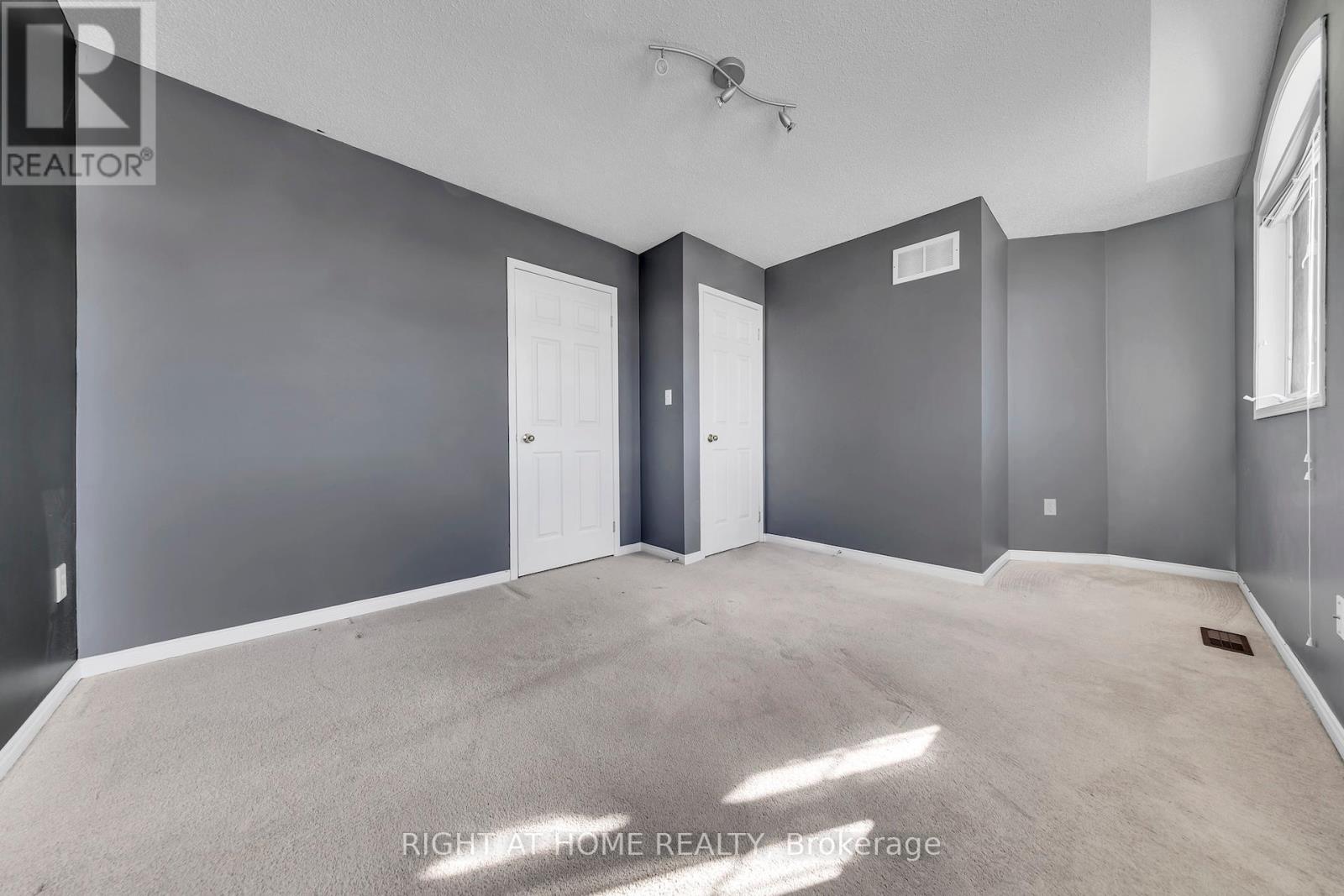 2069 Wilson Street, Innisfil, Ontario  L9S 4Y2 - Photo 29 - N12525418