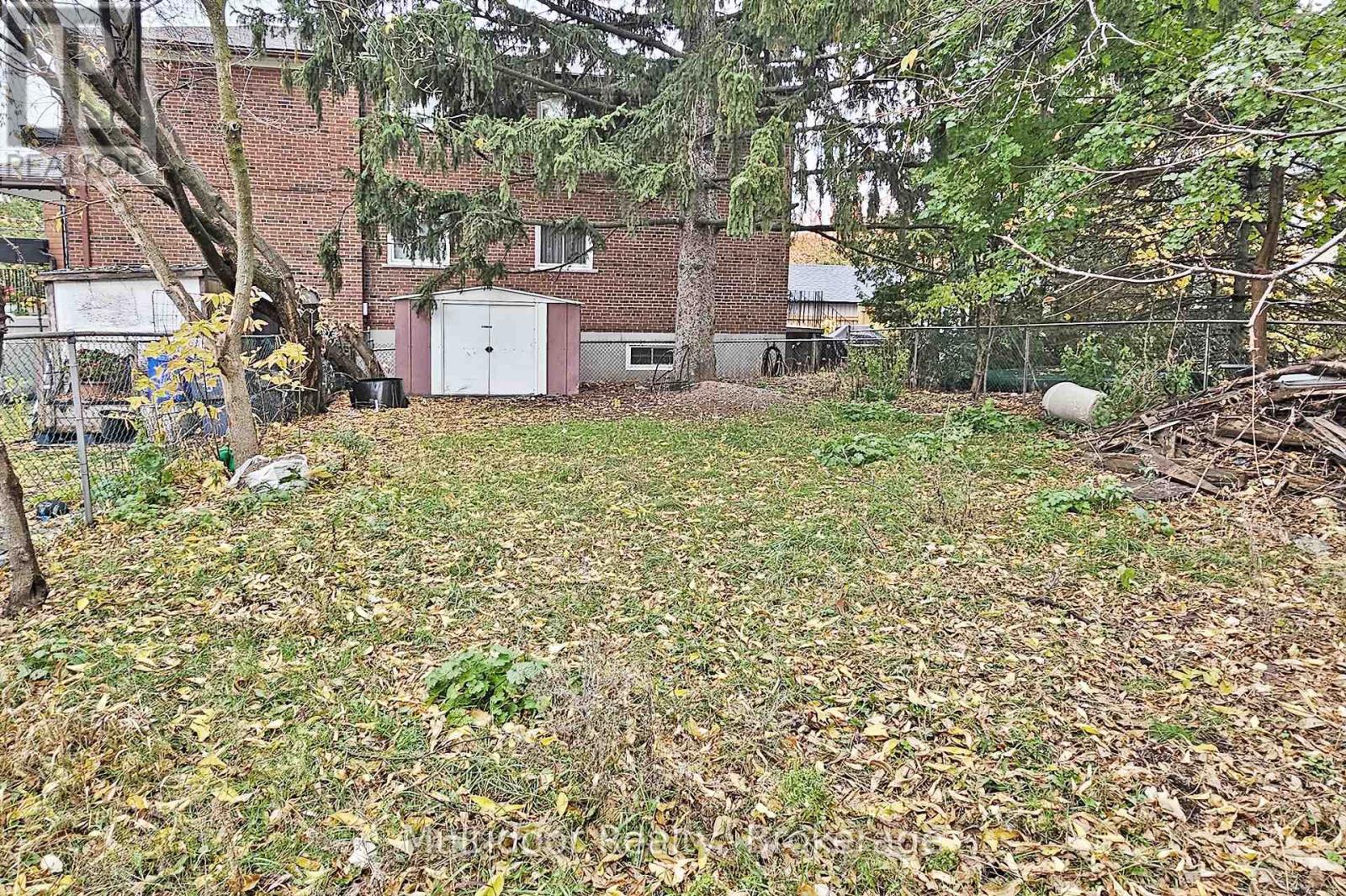 260 Glebemount Avenue, Toronto, Ontario M4C 3T8 - Photo 10 - E12525338