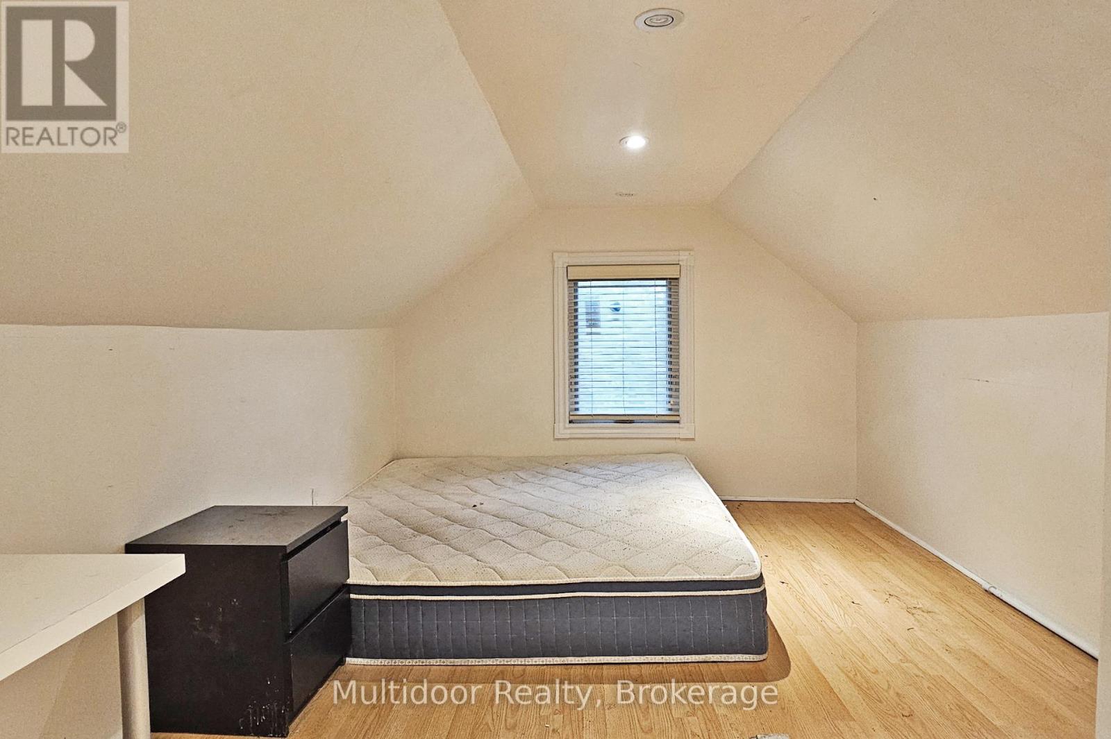 260 Glebemount Avenue, Toronto, Ontario M4C 3T8 - Photo 7 - E12525338