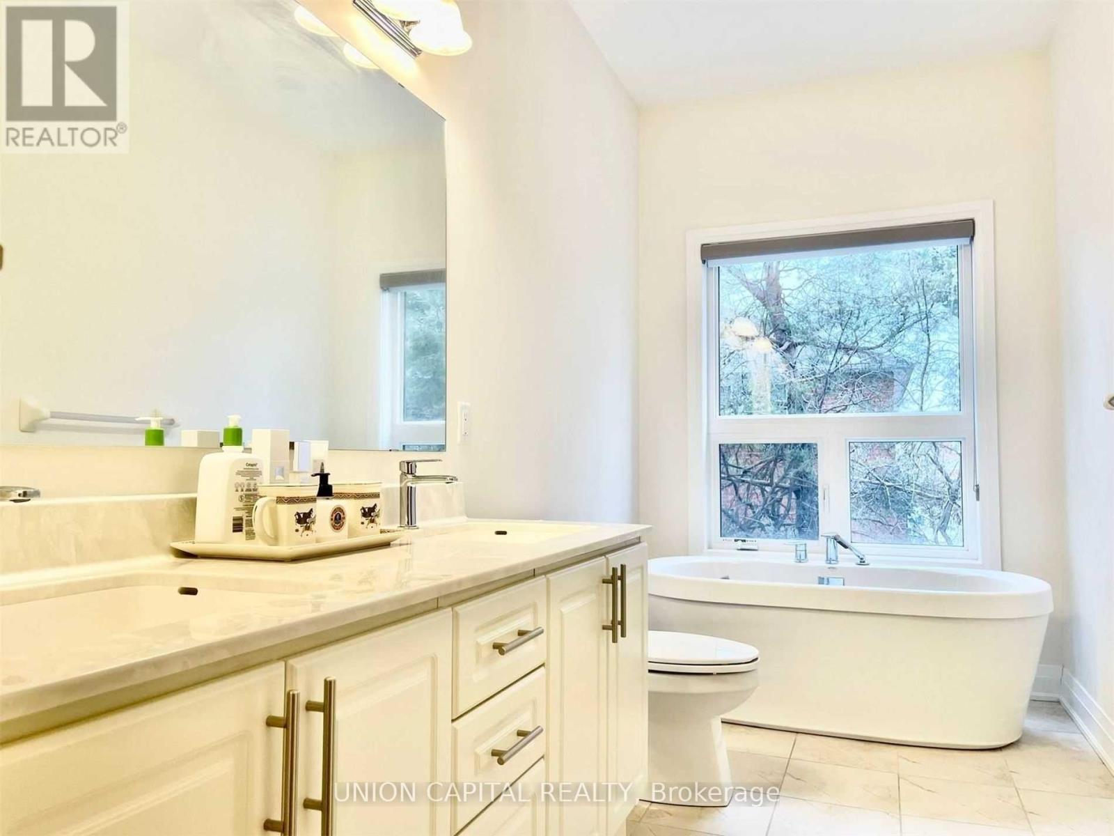 44 Causland Lane, Richmond Hill, Ontario  L4S 0G5 - Photo 14 - N12525374