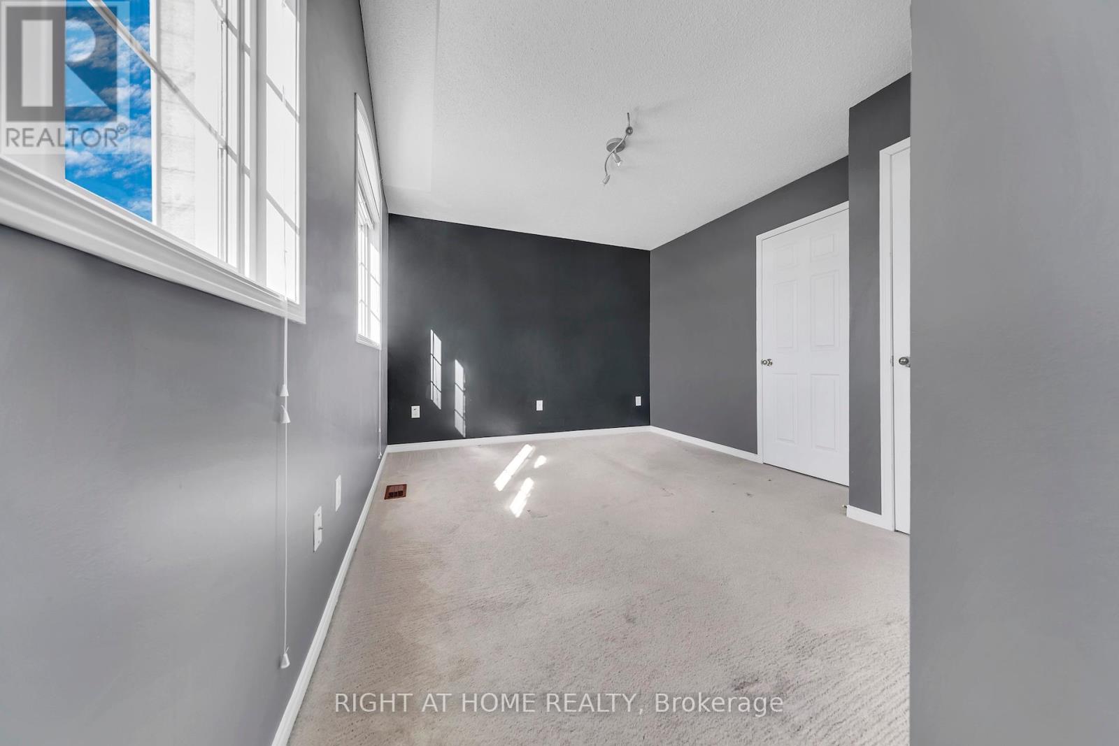 2069 Wilson Street, Innisfil, Ontario  L9S 4Y2 - Photo 28 - N12525418