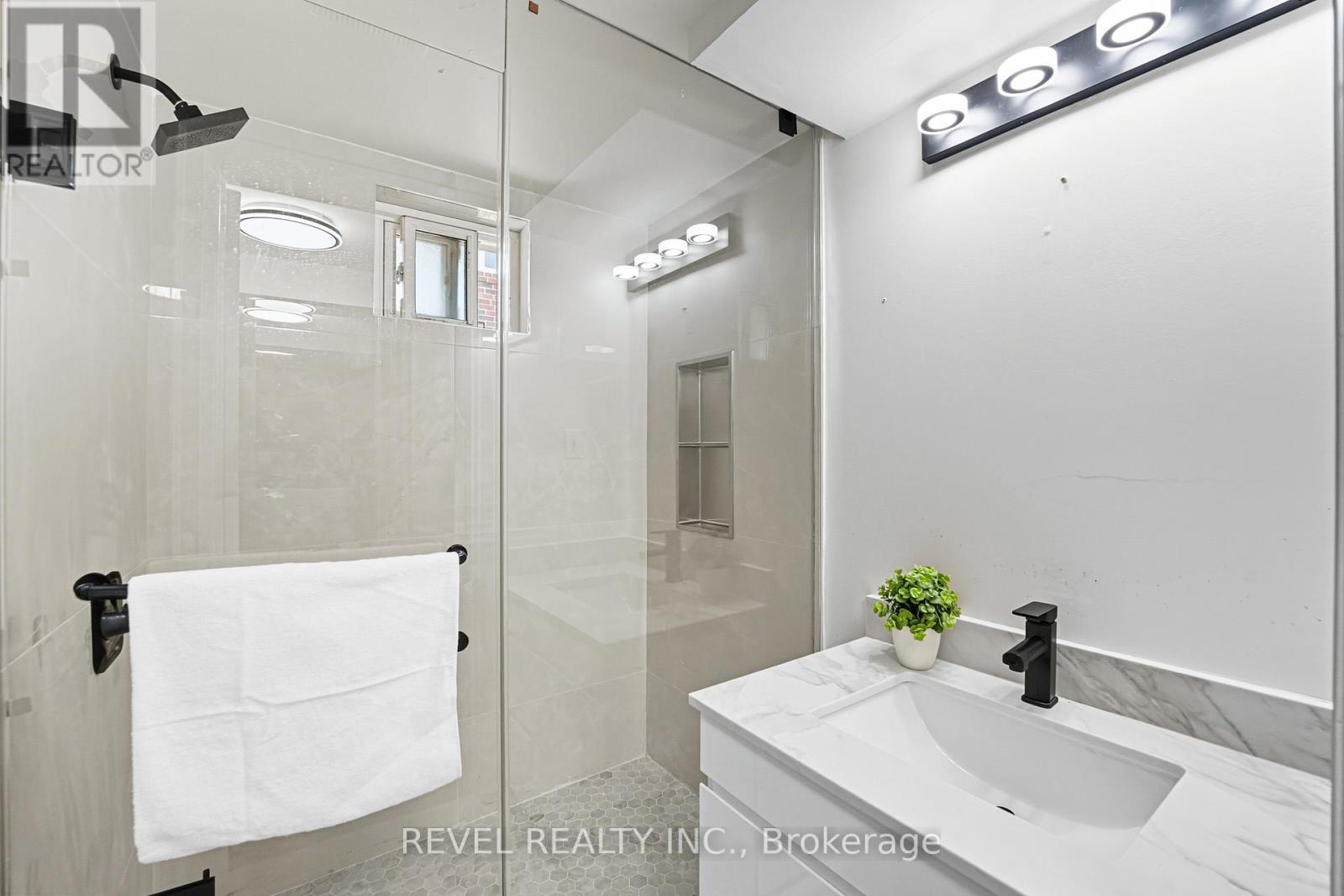 Main - 63 Crosland Drive, Toronto, Ontario  M1R 4M9 - Photo 24 - E12525444