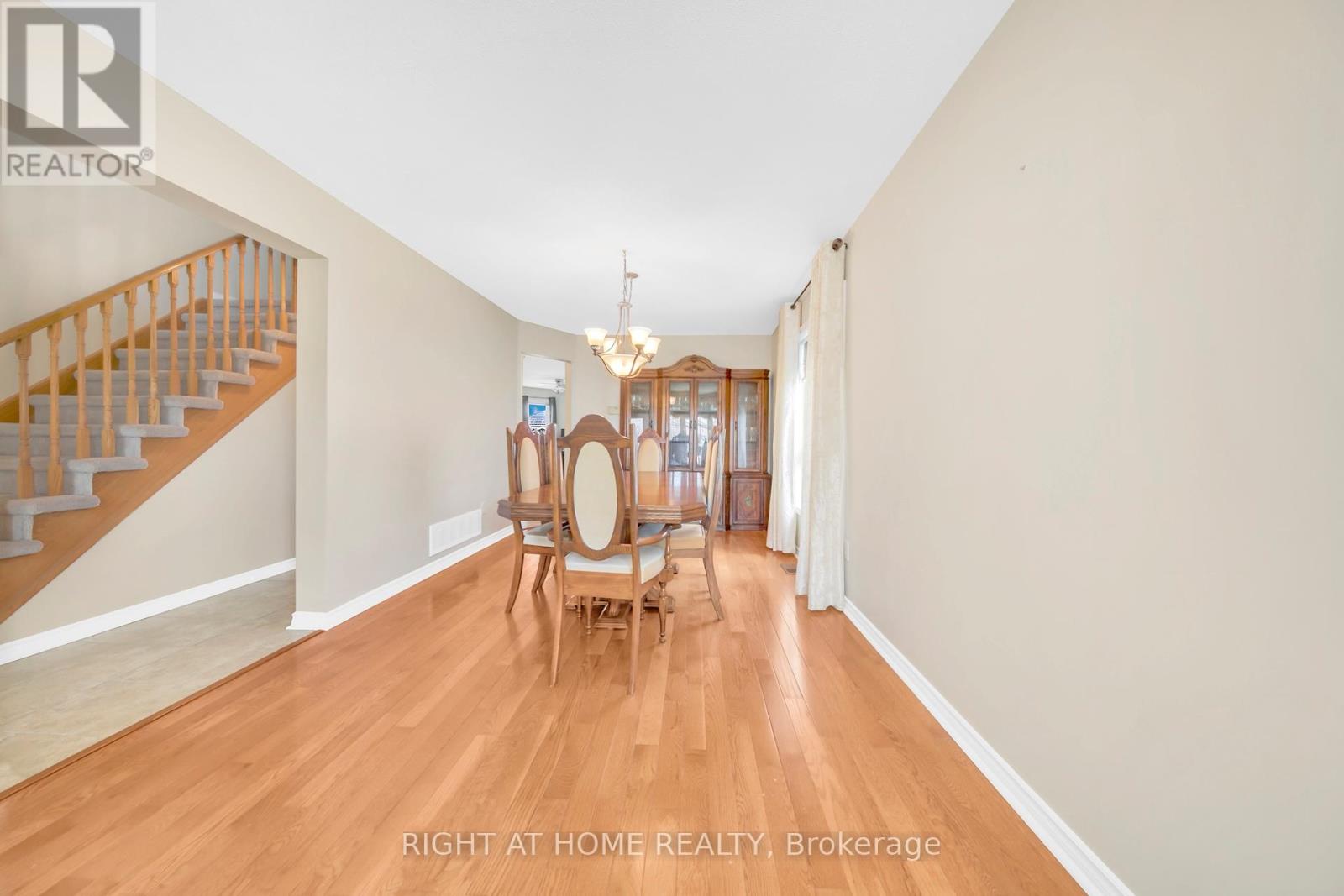 2069 Wilson Street, Innisfil, Ontario  L9S 4Y2 - Photo 6 - N12525418