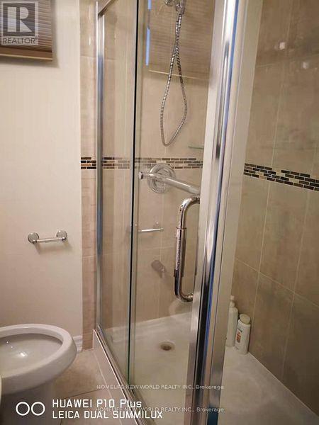 66 Stonehill Court, Toronto, Ontario  M1W 2V3 - Photo 6 - E12525456