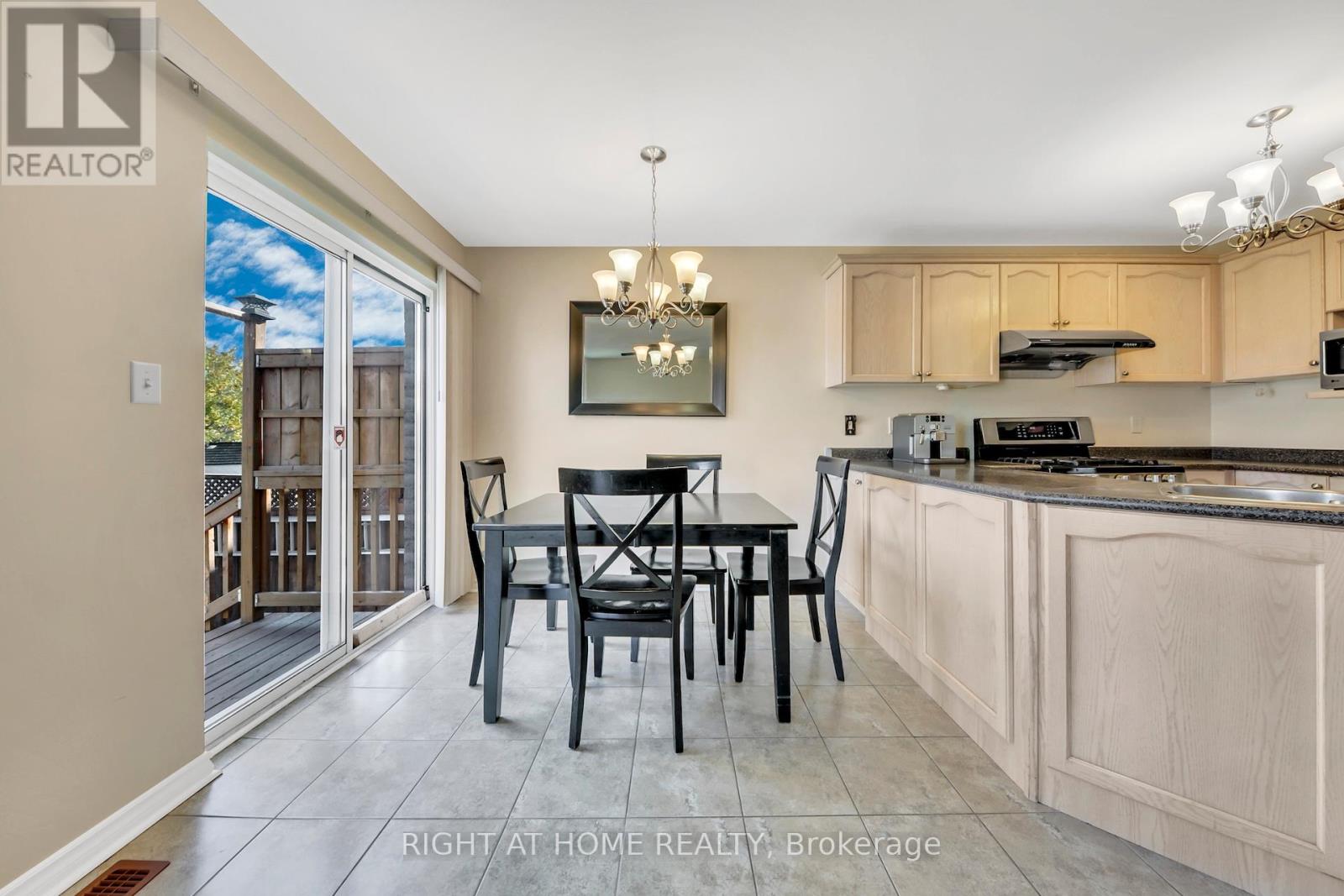 2069 Wilson Street, Innisfil, Ontario  L9S 4Y2 - Photo 17 - N12525418