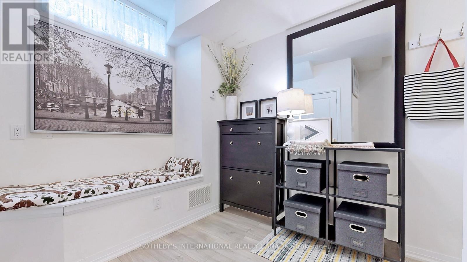 27 Thomas Mulholland Drive, Toronto, Ontario  M3K 0A8 - Photo 23 - W12499022