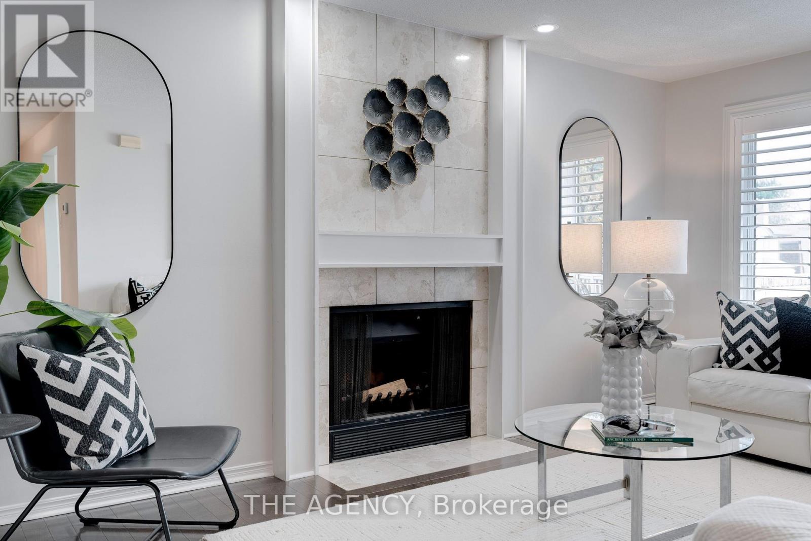 4 - 1509 Upper Middle Road, Burlington, Ontario  L7P 4M5 - Photo 6 - W12525410