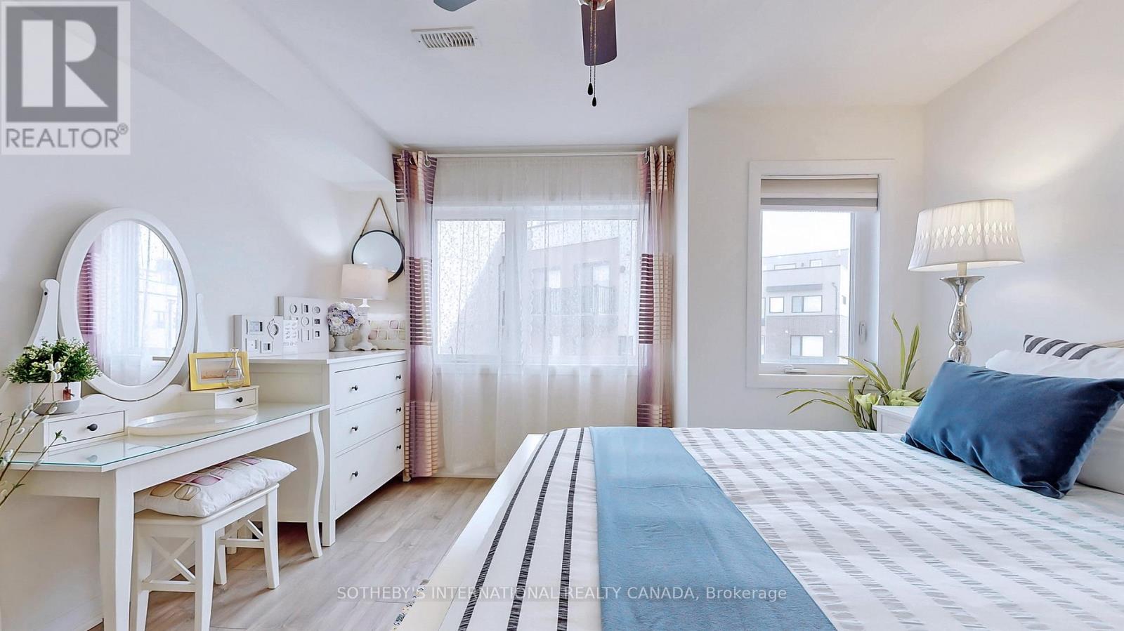 27 Thomas Mulholland Drive, Toronto, Ontario  M3K 0A8 - Photo 12 - W12499022