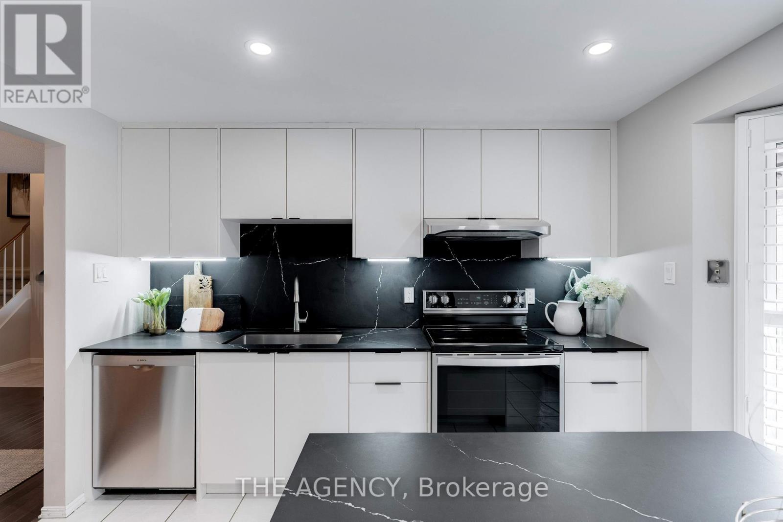 4 - 1509 Upper Middle Road, Burlington, Ontario  L7P 4M5 - Photo 19 - W12525410