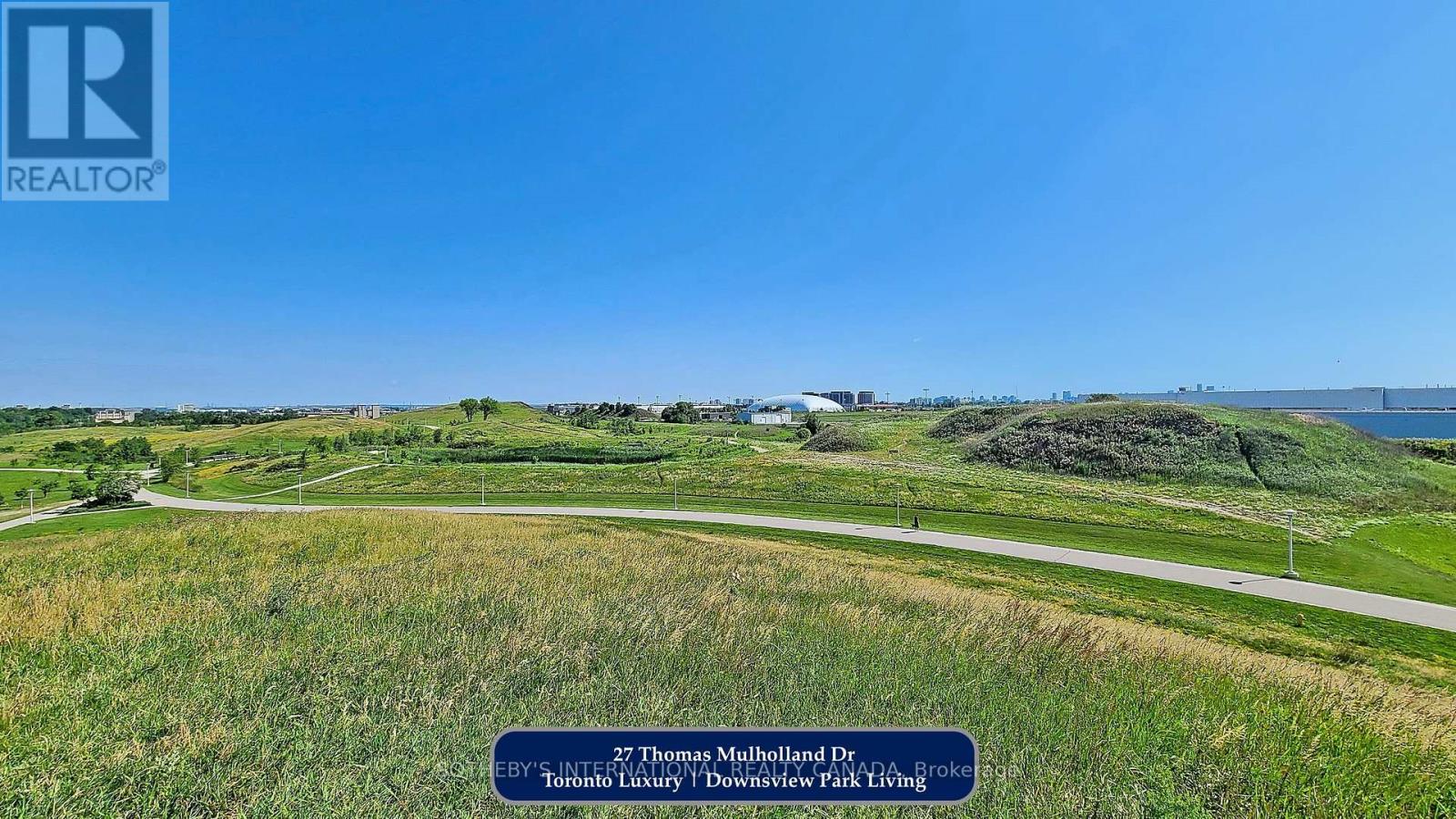 27 Thomas Mulholland Drive, Toronto, Ontario  M3K 0A8 - Photo 43 - W12499022