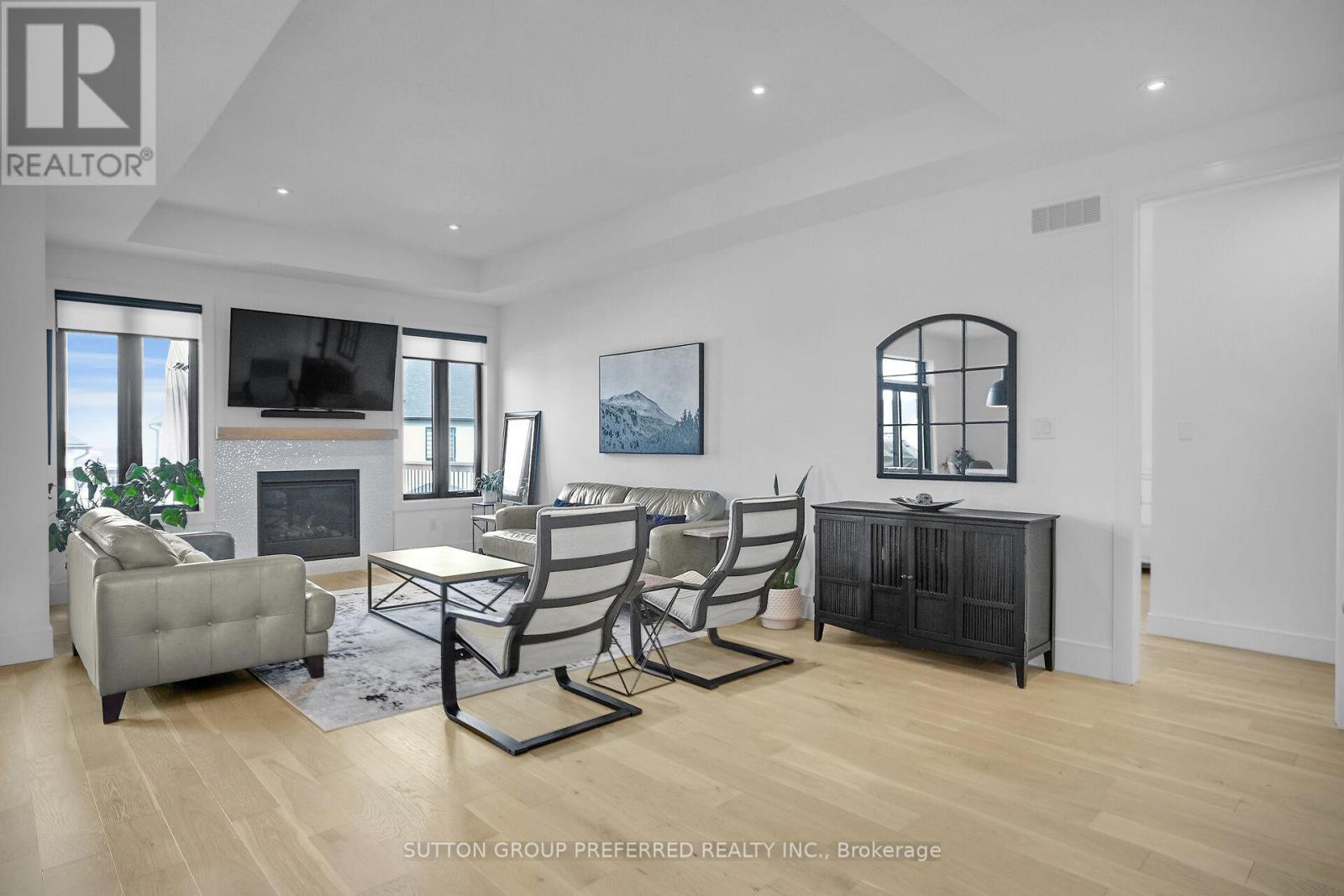 1928 Trailsway Drive, London South, Ontario  N6K 0K7 - Photo 23 - X12527462