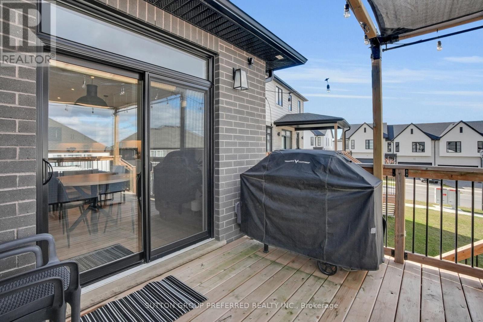 1928 Trailsway Drive, London South, Ontario  N6K 0K7 - Photo 30 - X12527462