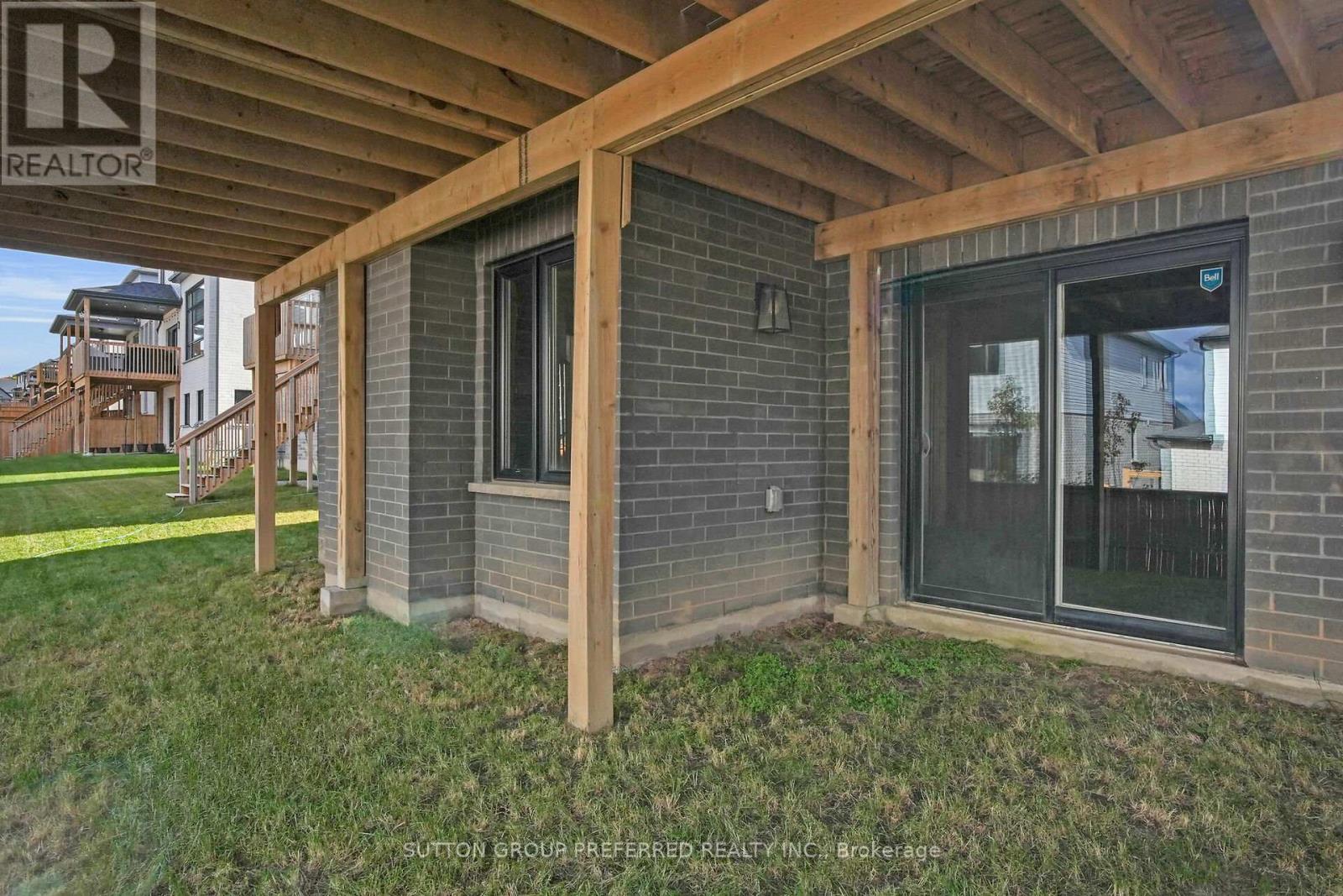 1928 Trailsway Drive, London South, Ontario  N6K 0K7 - Photo 40 - X12527462