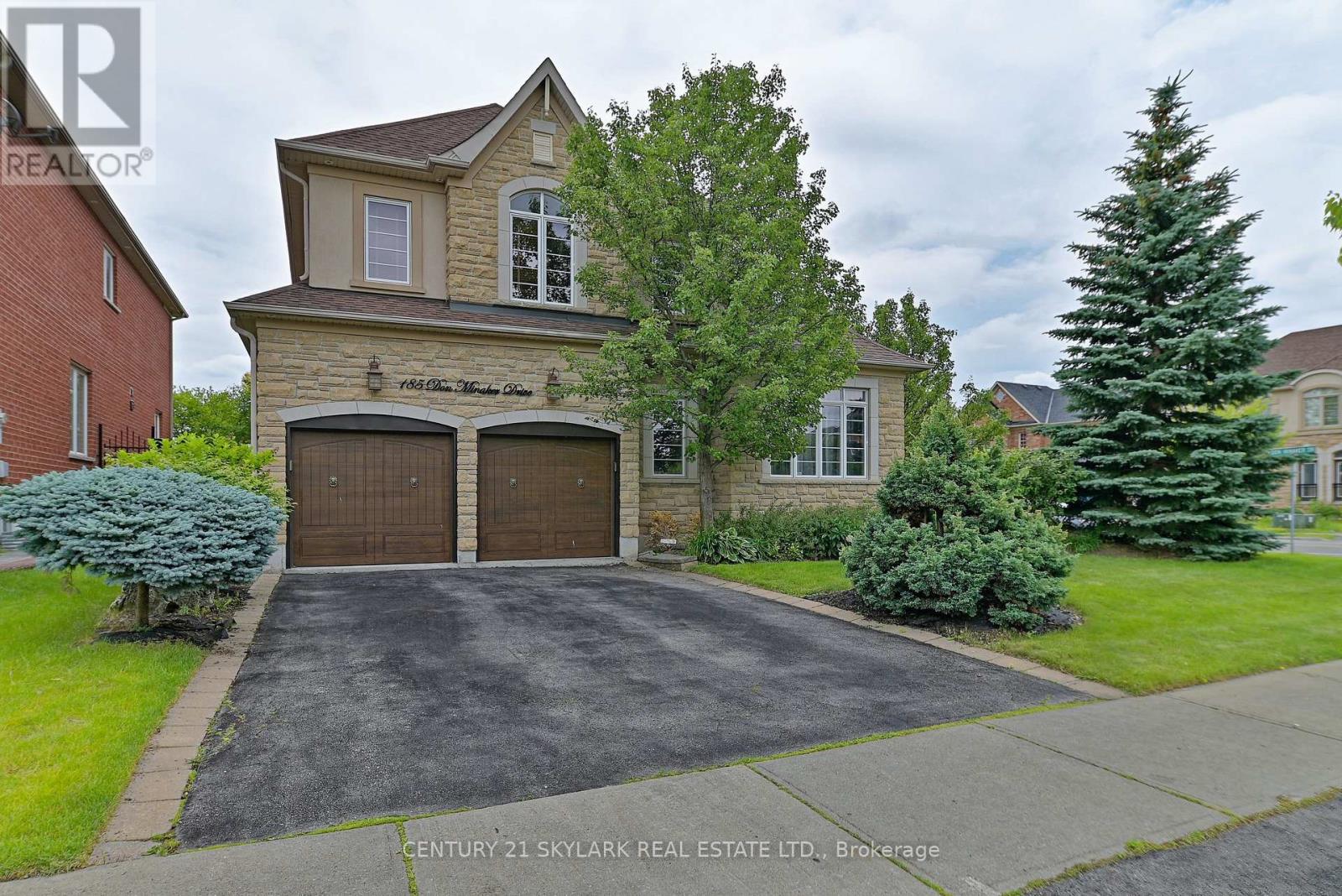 185 DON MINAKER DRIVE, Brampton, Ontario