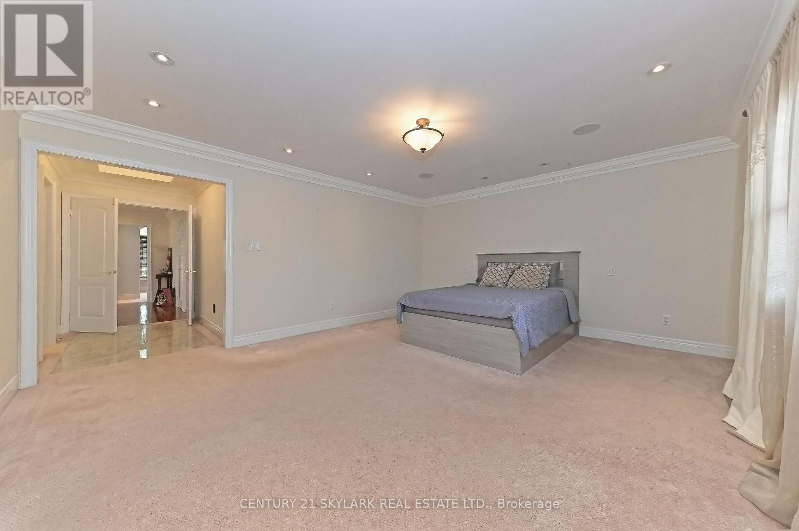 185 Don Minaker Drive, Brampton, Ontario  L6P 2V1 - Photo 18 - W12525426