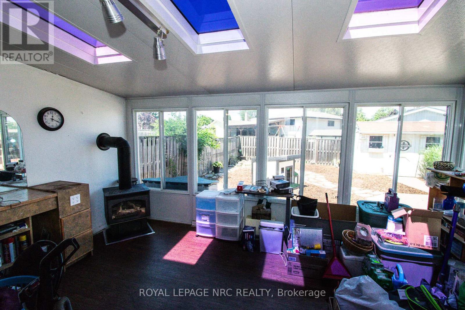 11 Exeter Drive, St. Catharines, Ontario  L2P 3M9 - Photo 23 - X12525330