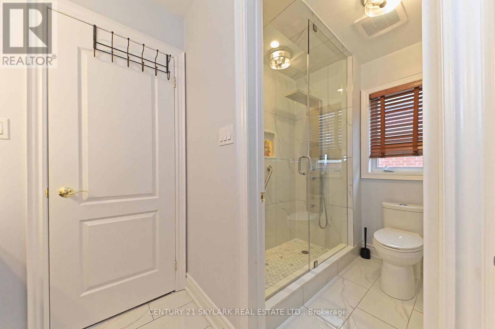 185 Don Minaker Drive, Brampton, Ontario  L6P 2V1 - Photo 23 - W12525426