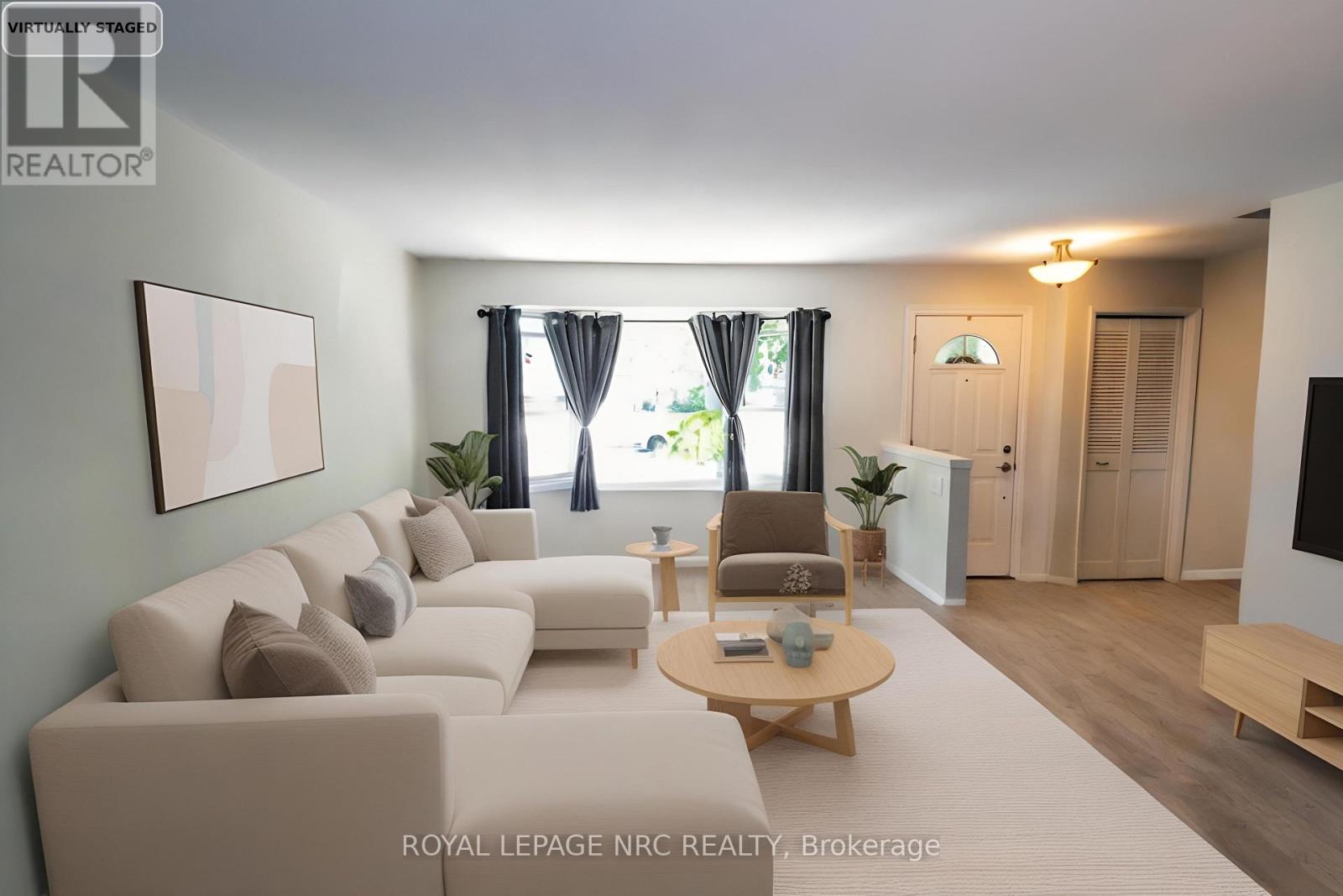 11 Exeter Drive, St. Catharines, Ontario  L2P 3M9 - Photo 4 - X12525330