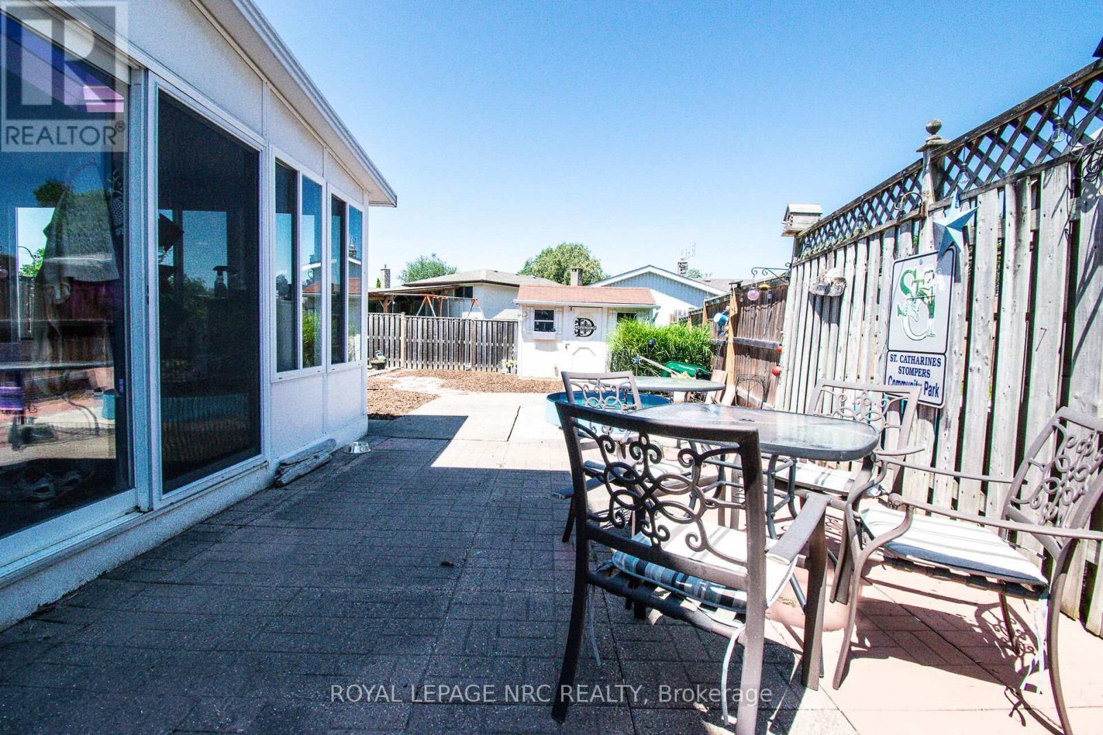 11 Exeter Drive, St. Catharines, Ontario  L2P 3M9 - Photo 39 - X12525330