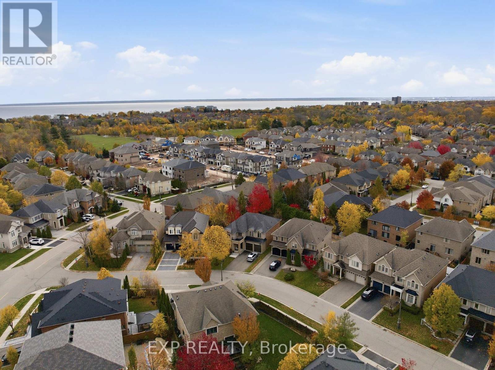 266 Admiral Drive, Oakville, Ontario  L6L 0B9 - Photo 43 - W12521740