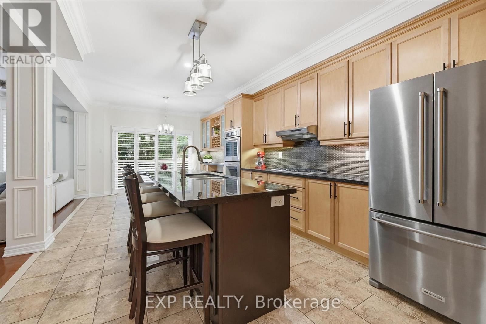 266 Admiral Drive, Oakville, Ontario  L6L 0B9 - Photo 8 - W12521740