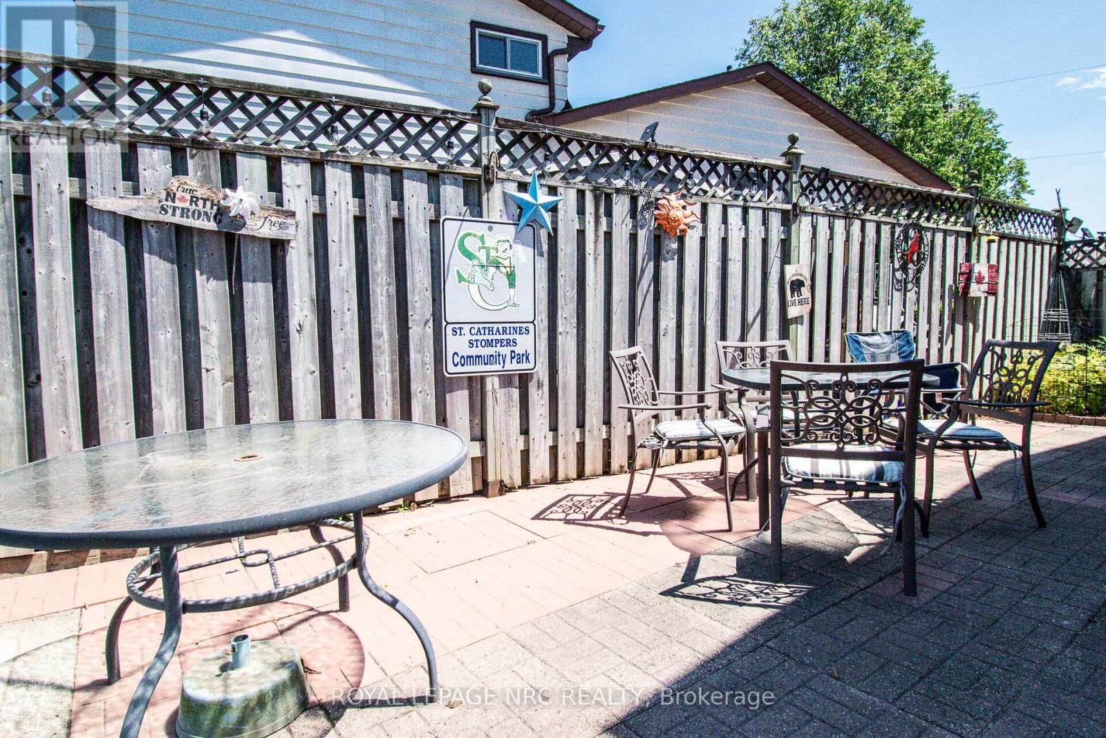 11 Exeter Drive, St. Catharines, Ontario  L2P 3M9 - Photo 47 - X12525330