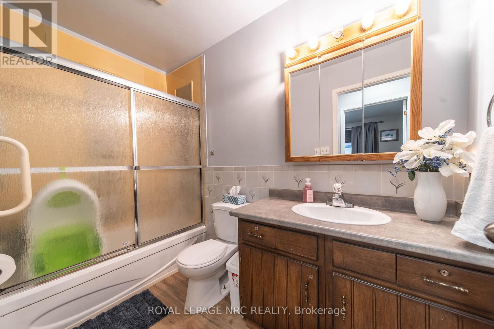 3739 Orlando Drive, Niagara Falls, Ontario  L2J 4B5 - Photo 11 - X12525390