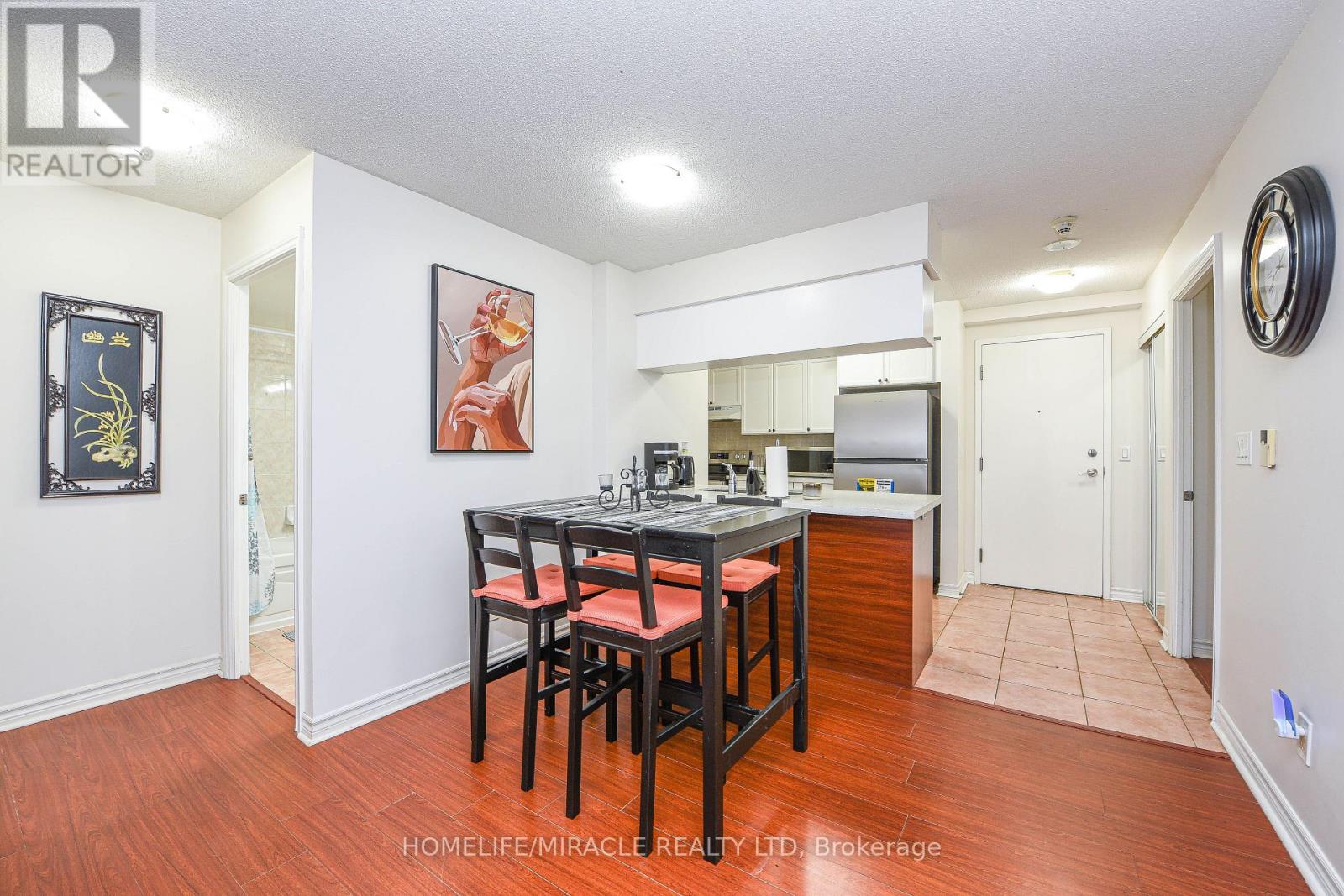 1922 - 3888 Duke Of York Boulevard, Mississauga, Ontario  L5B 4P5 - Photo 12 - W12522158