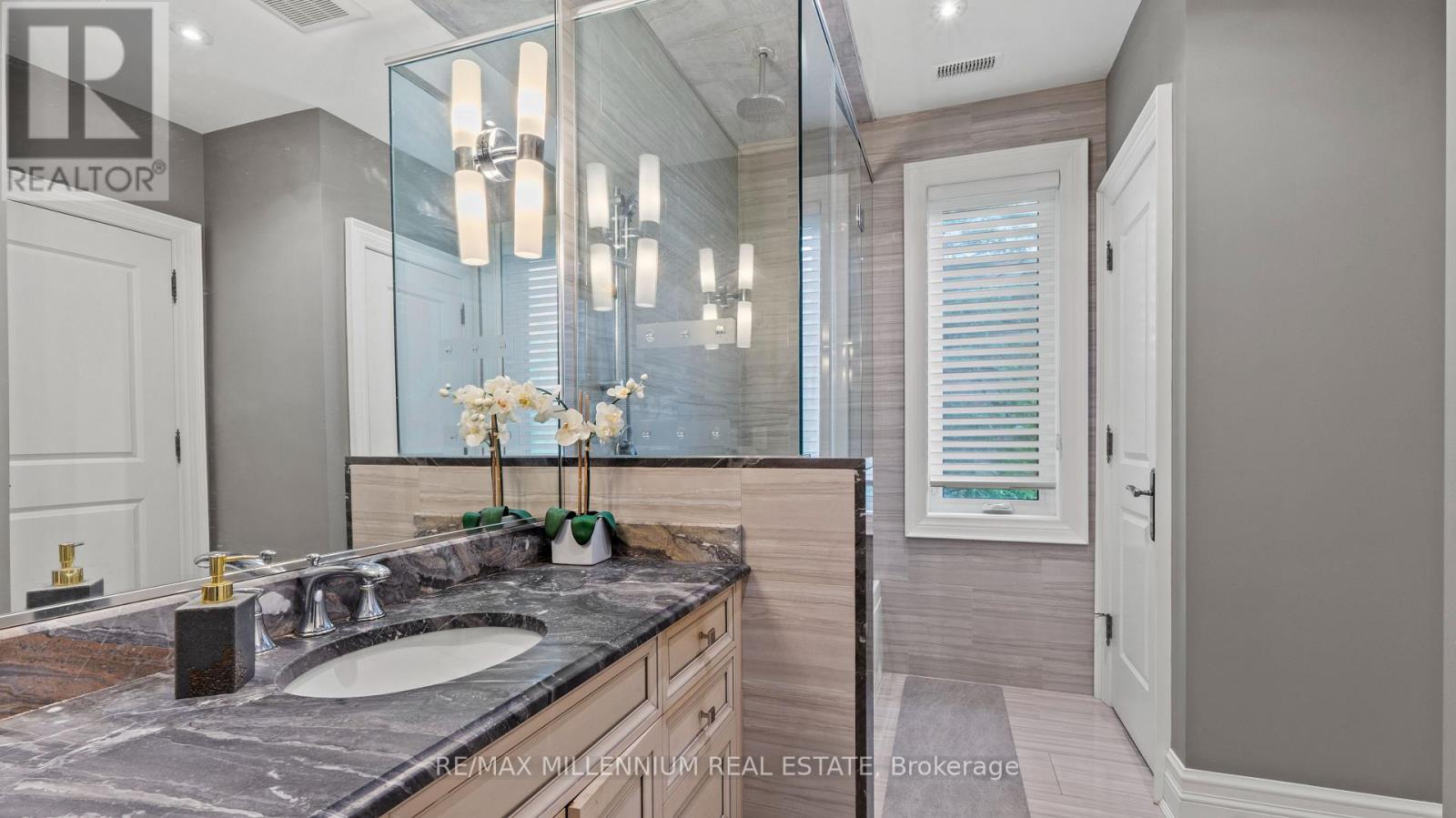 6839 Early Settler Row, Mississauga, Ontario  L5W 1J5 - Photo 16 - W12525476