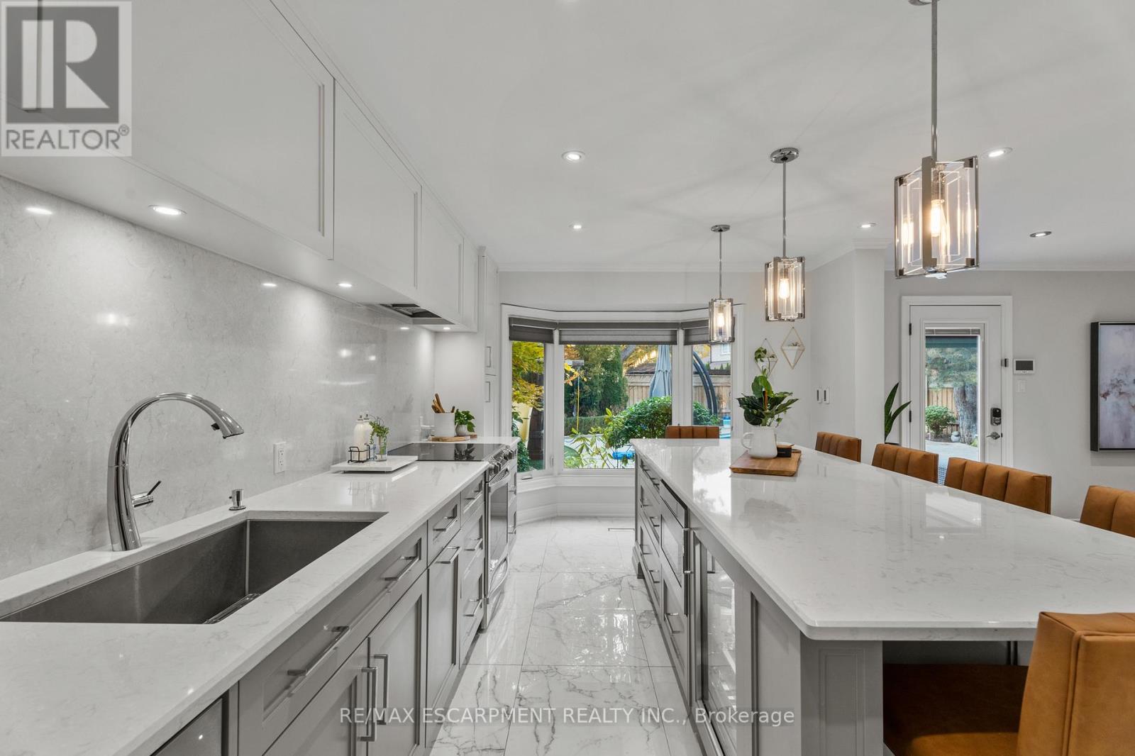 1759 Featherston Court, Mississauga, Ontario  L5L 3E2 - Photo 12 - W12525436