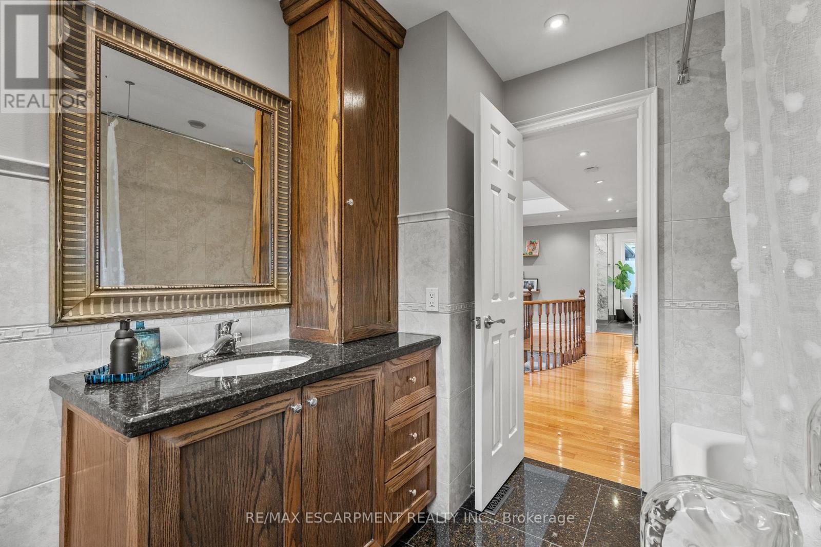 1759 Featherston Court, Mississauga, Ontario  L5L 3E2 - Photo 31 - W12525436