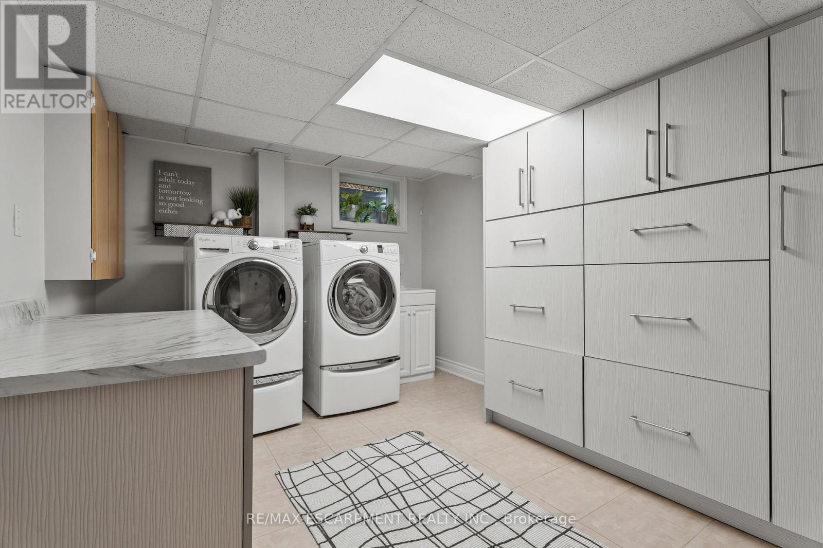 1759 Featherston Court, Mississauga, Ontario  L5L 3E2 - Photo 36 - W12525436