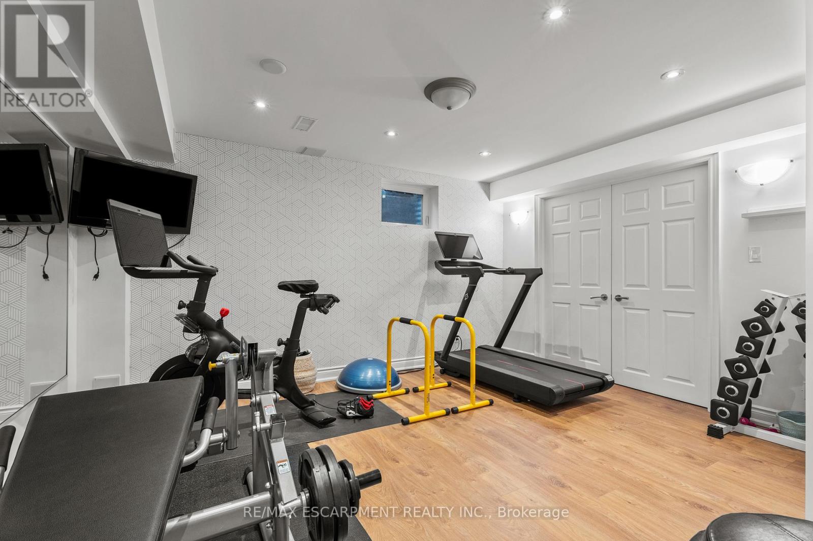 1759 Featherston Court, Mississauga, Ontario  L5L 3E2 - Photo 38 - W12525436