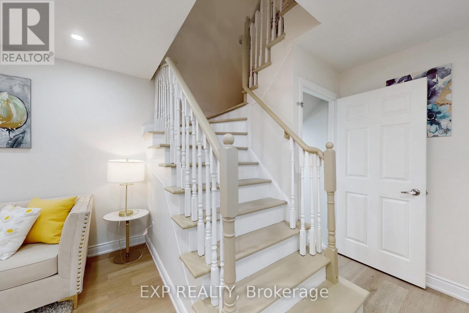 306 Morningmist Street S, Brampton, Ontario  L6R 2B9 - Photo 19 - W12525352