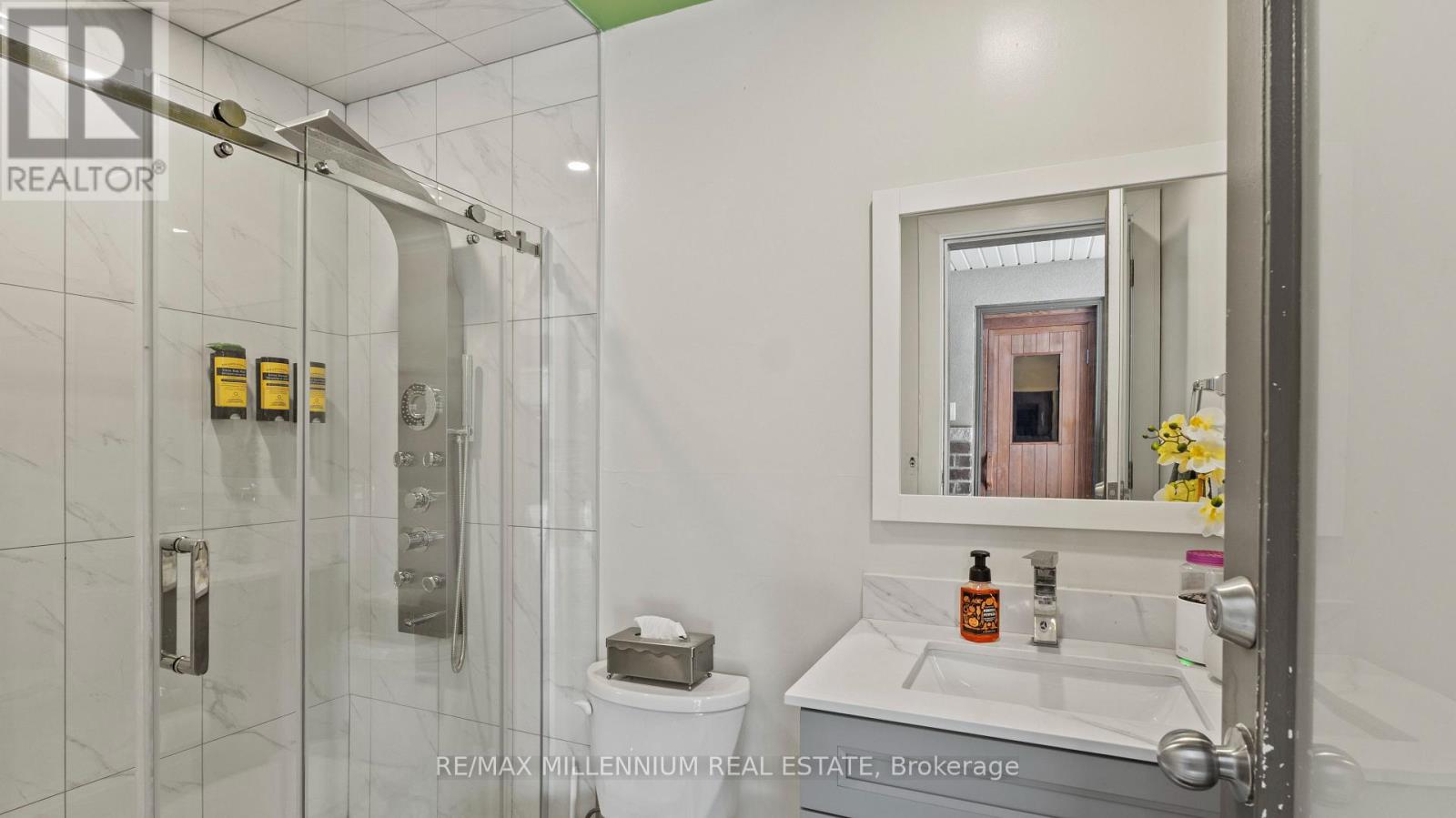 6839 Early Settler Row, Mississauga, Ontario  L5W 1J5 - Photo 33 - W12525476