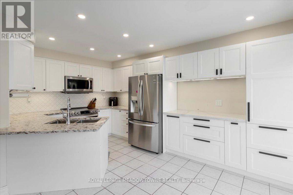 1677 Clark Boulevard, Milton, Ontario  L9T 5Z6 - Photo 20 - W12525372