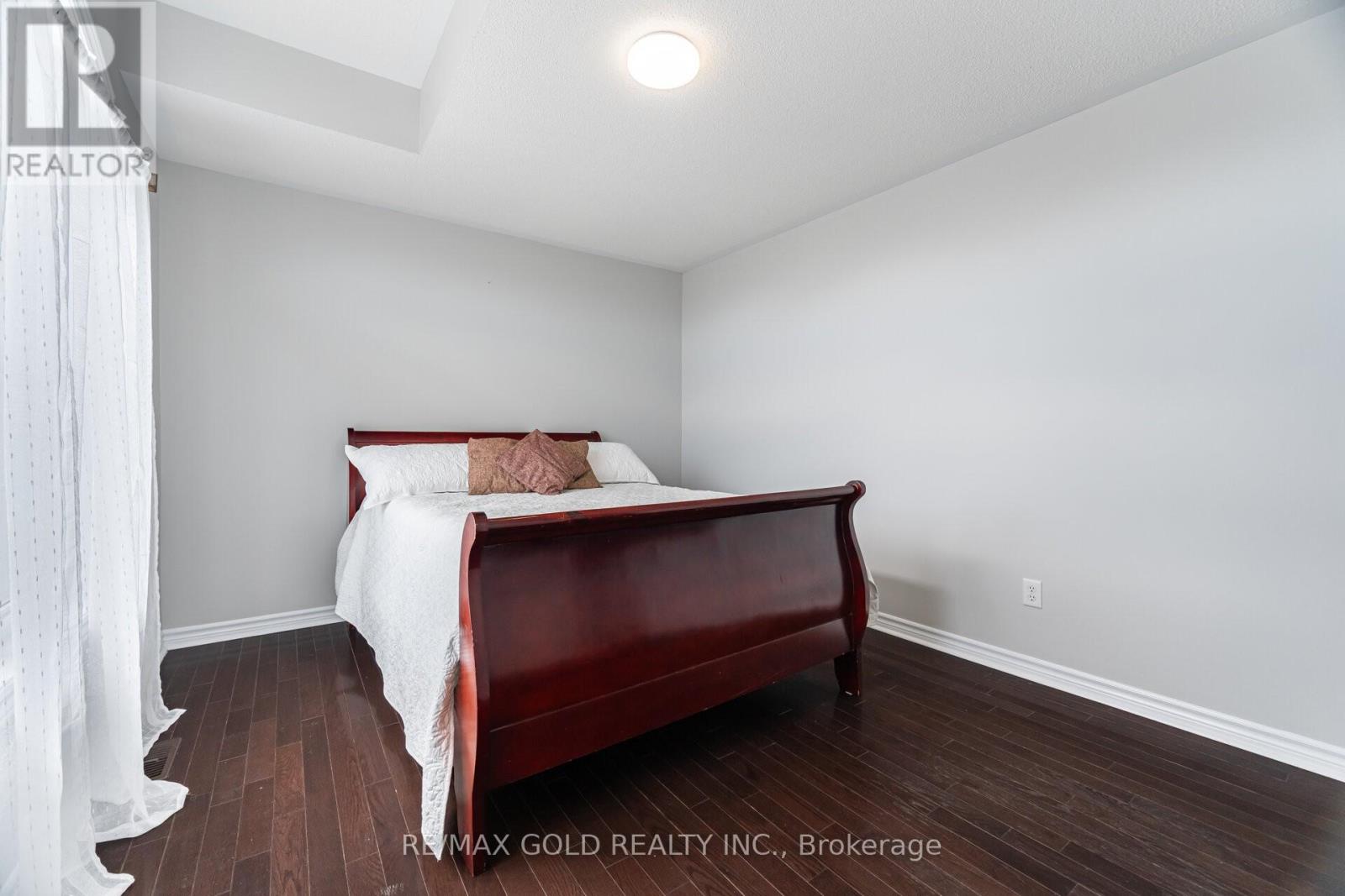 15 Oakhaven Road, Brampton, Ontario  L6P 2Y3 - Photo 23 - W12525492