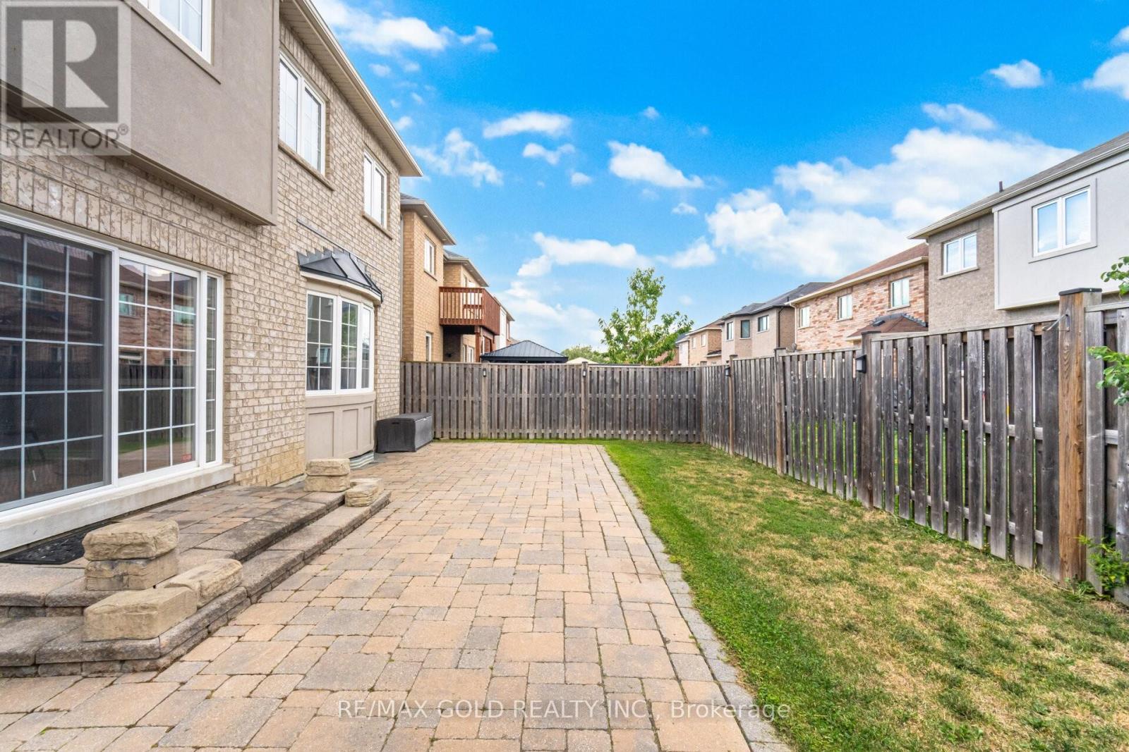 15 Oakhaven Road, Brampton, Ontario  L6P 2Y3 - Photo 34 - W12525492