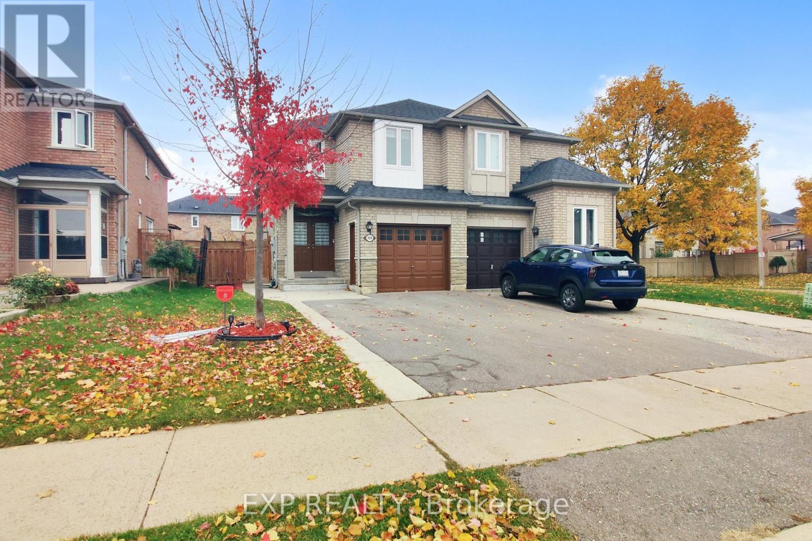 306 Morningmist Street S, Brampton, Ontario  L6R 2B9 - Photo 3 - W12525352