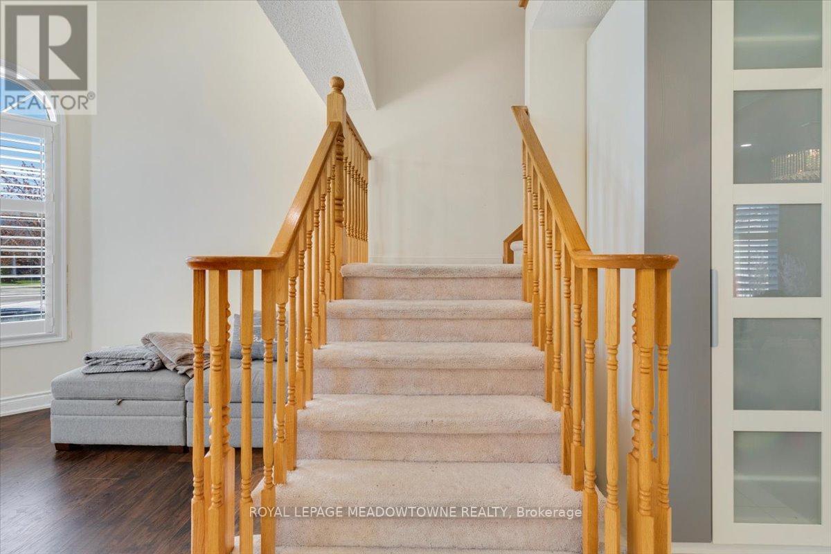 1677 Clark Boulevard, Milton, Ontario  L9T 5Z6 - Photo 10 - W12525372