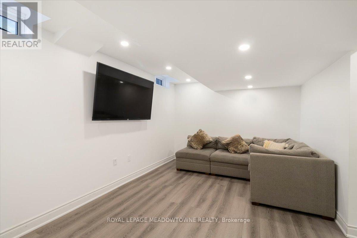 1677 Clark Boulevard, Milton, Ontario  L9T 5Z6 - Photo 34 - W12525372