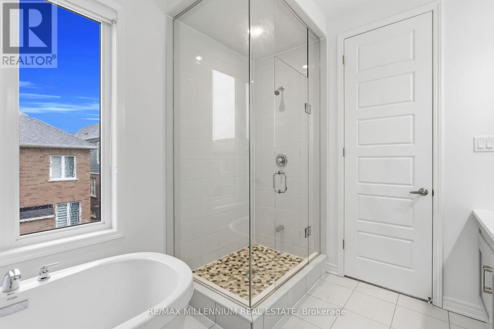 30 Hammermeister Street, Kitchener, Ontario N2R 0T2 - Photo 34 - X12509896