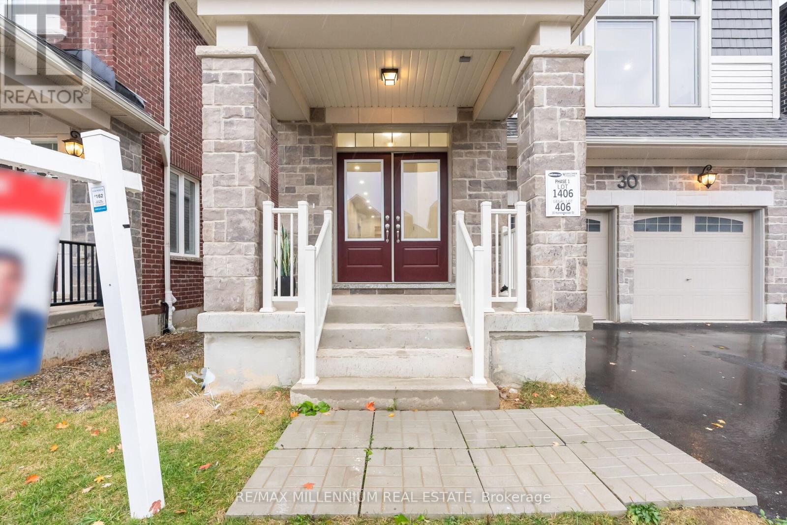 30 Hammermeister Street, Kitchener, Ontario N2R 0T2 - Photo 4 - X12509896