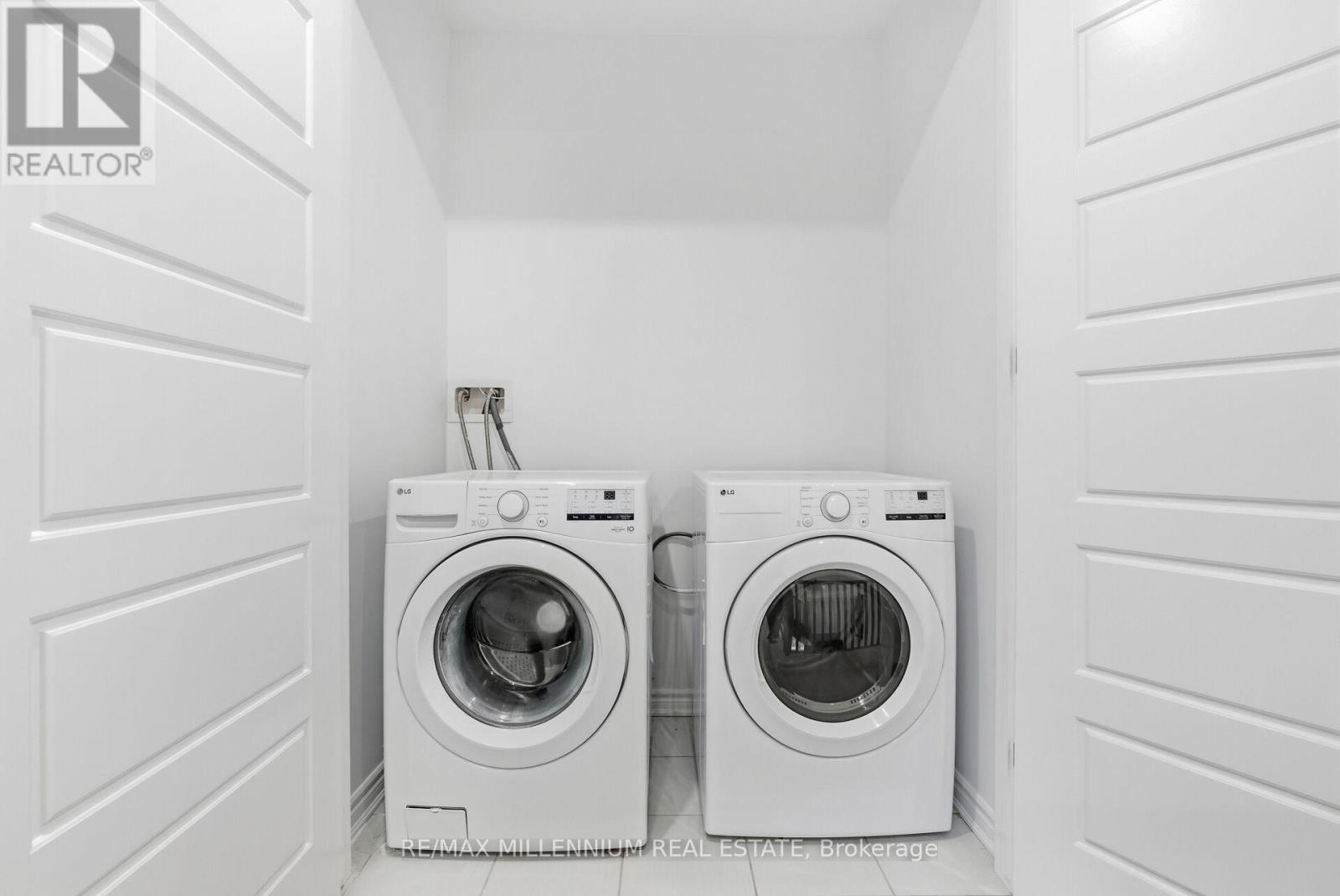 30 Hammermeister Street, Kitchener, Ontario N2R 0T2 - Photo 47 - X12509896