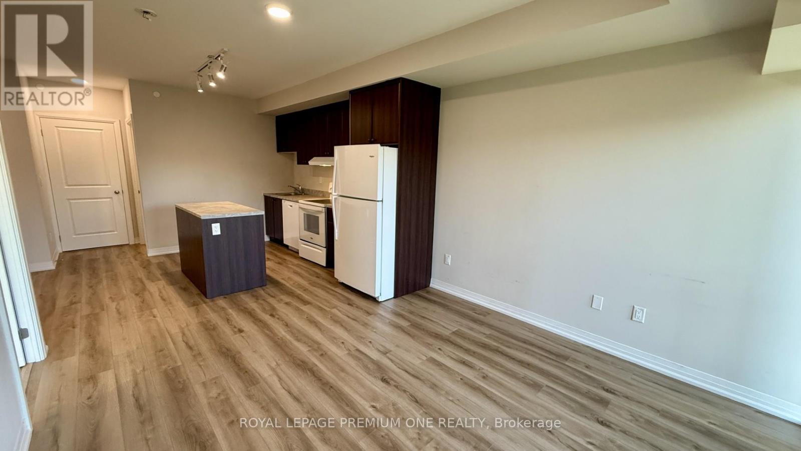 219 - 50 Herrick Avenue, St. Catharines, Ontario  L2P 0G3 - Photo 17 - X12524238