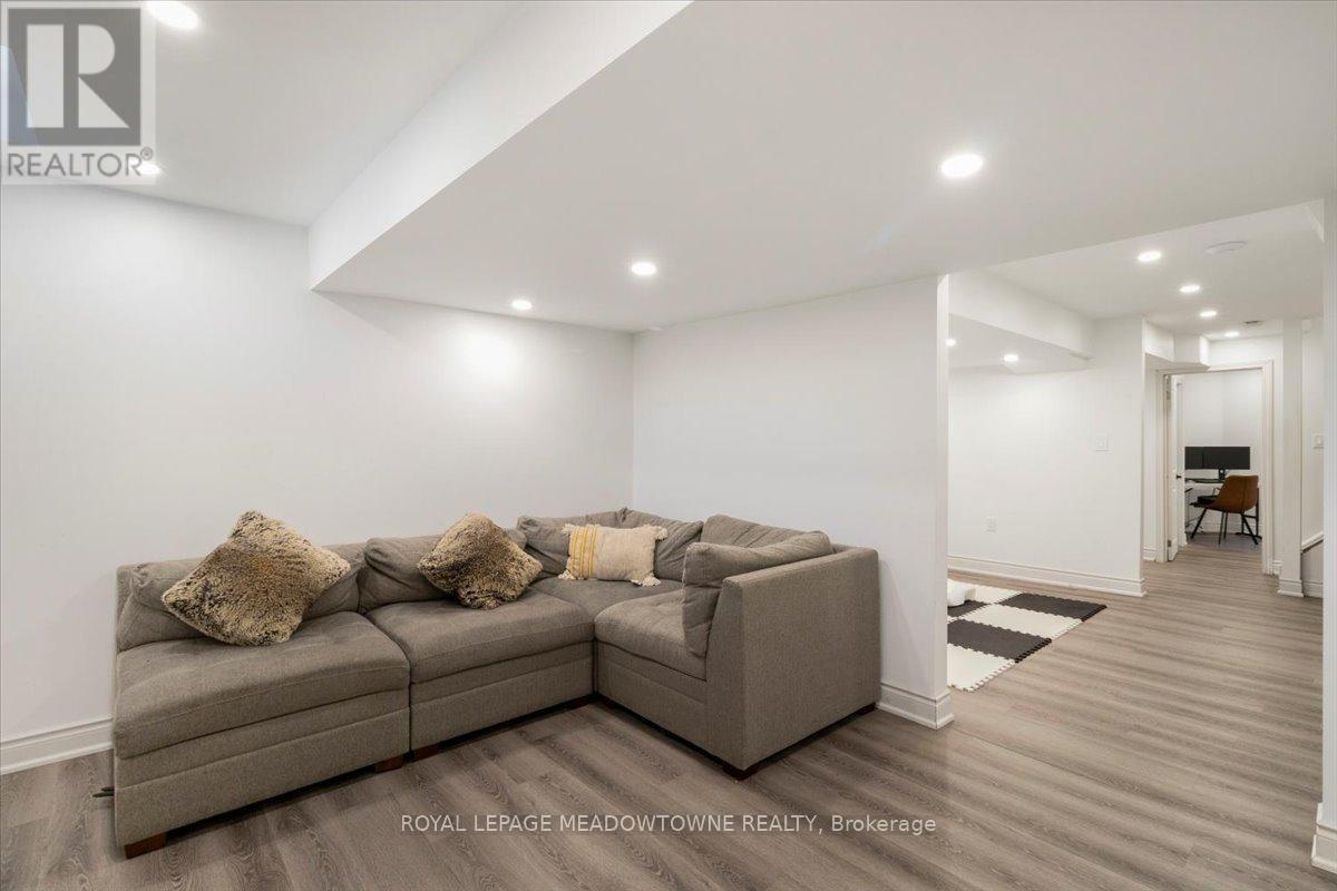 1677 Clark Boulevard, Milton, Ontario  L9T 5Z6 - Photo 35 - W12525372