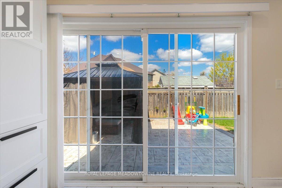 1677 Clark Boulevard, Milton, Ontario  L9T 5Z6 - Photo 19 - W12525372