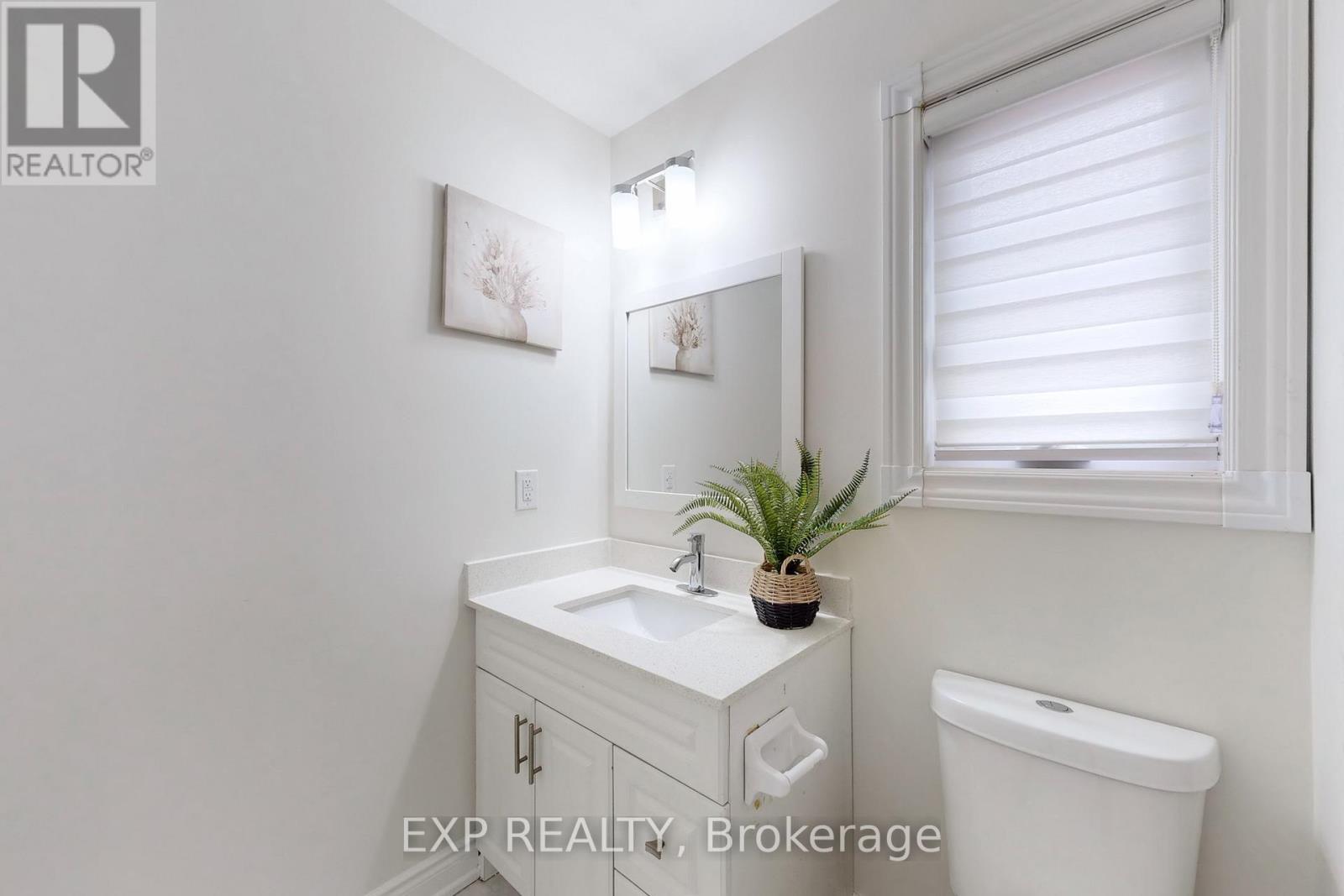 306 Morningmist Street S, Brampton, Ontario  L6R 2B9 - Photo 32 - W12525352